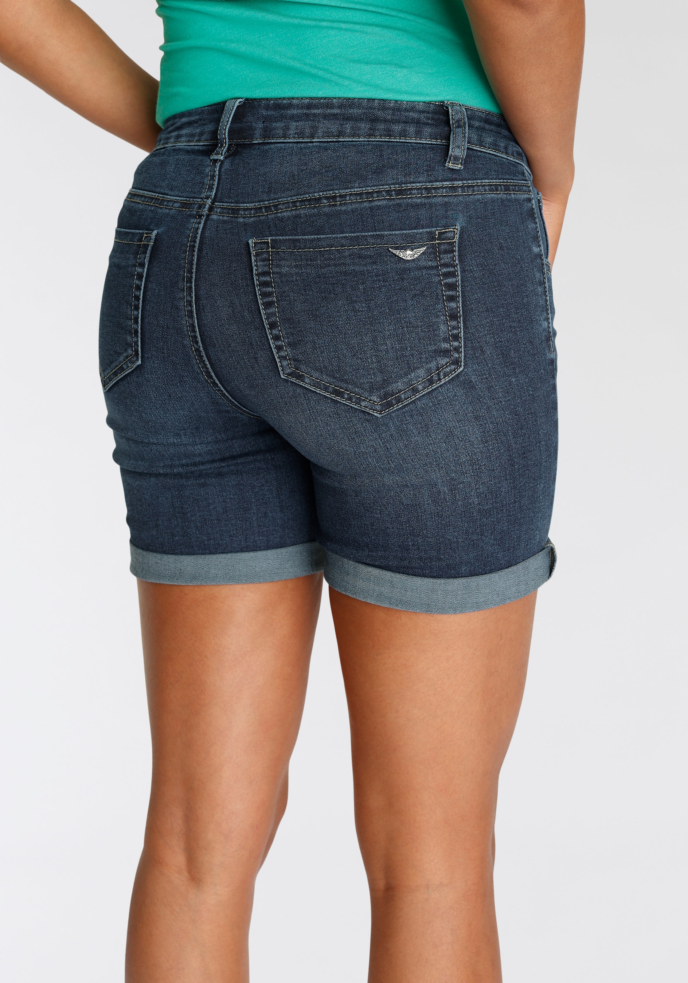 Arizona Jeansshorts »Ultra-Stretch«, extra eng geschnitten, krempelbare Beinabschlüsse