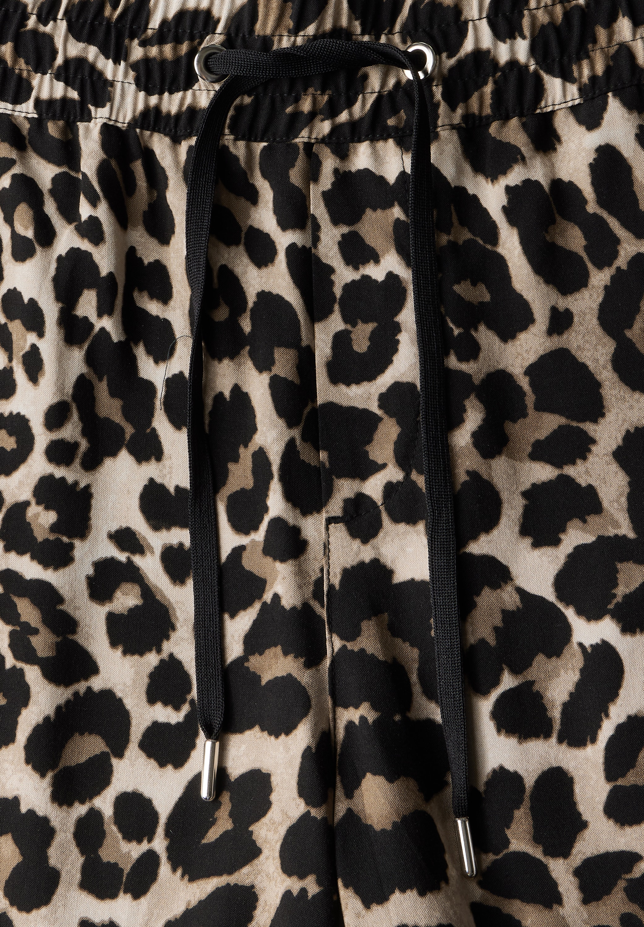 STREET ONE Stoffhose »Style Emee«, mit elastischem Bund und Tunnelzug, mit grafischem Muster