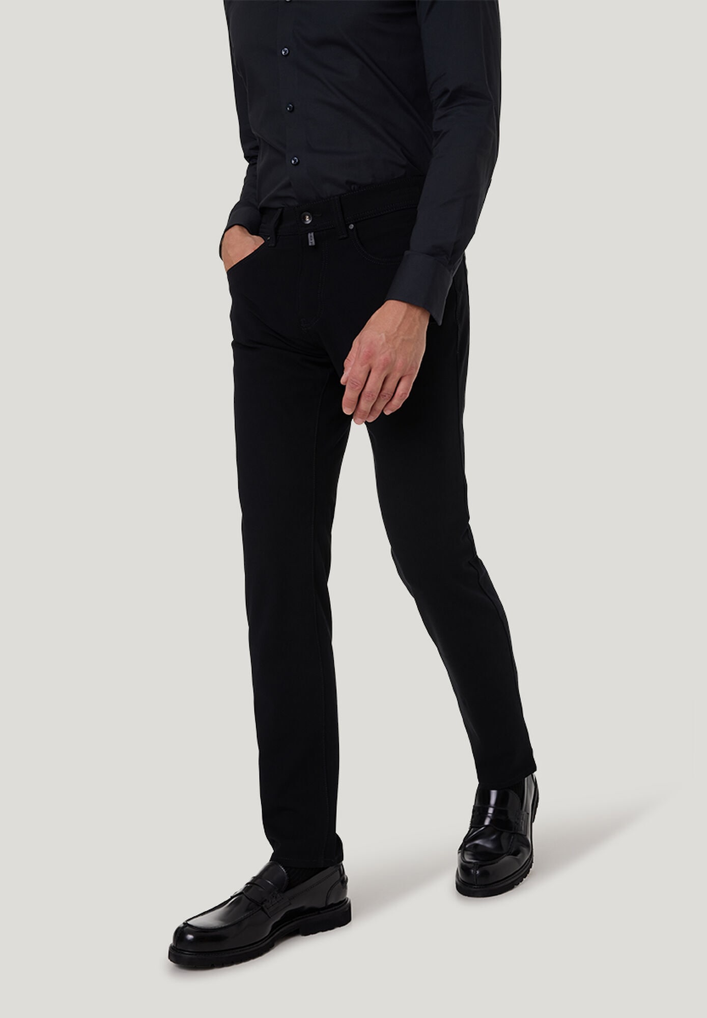 Pierre Cardin Stoffhose »Lyon tapered«  mit modernem Schnitt