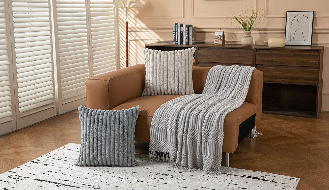 OTTO home Dekokissen »Milara Premium 2er-Set, flauschig, Kissenhülle ohne Füllung« flauschige Kissenhülle, unifarben, sehr weich, hochwertig 350g/m²