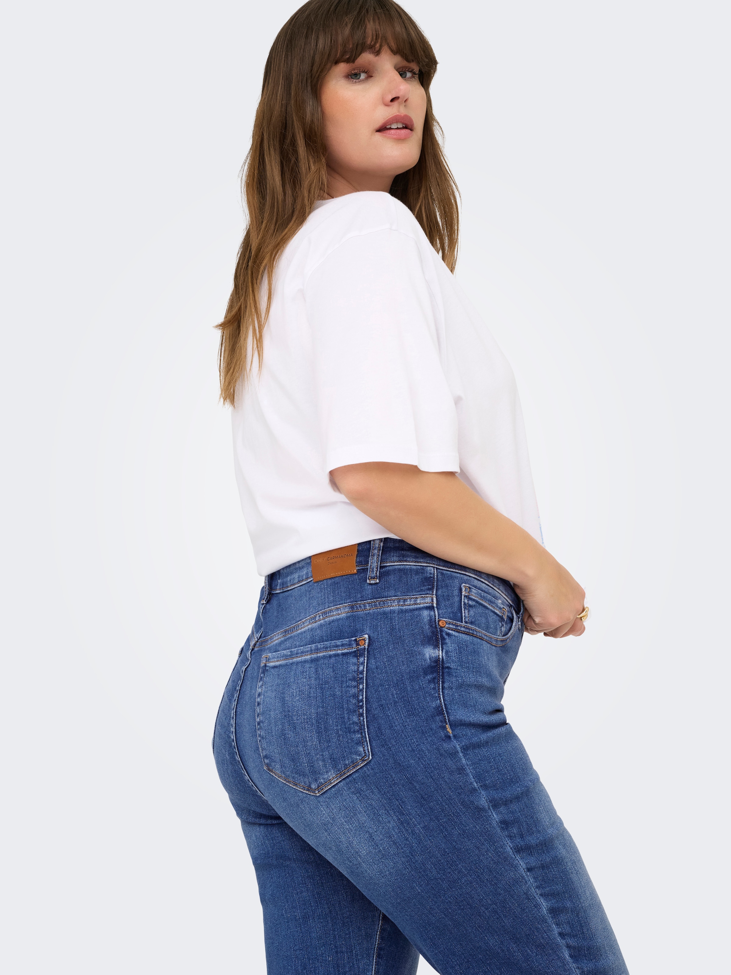 ONLY CARMAKOMA Slim-fit-Jeans »CARSUI MID SLIM DNM DIA364«