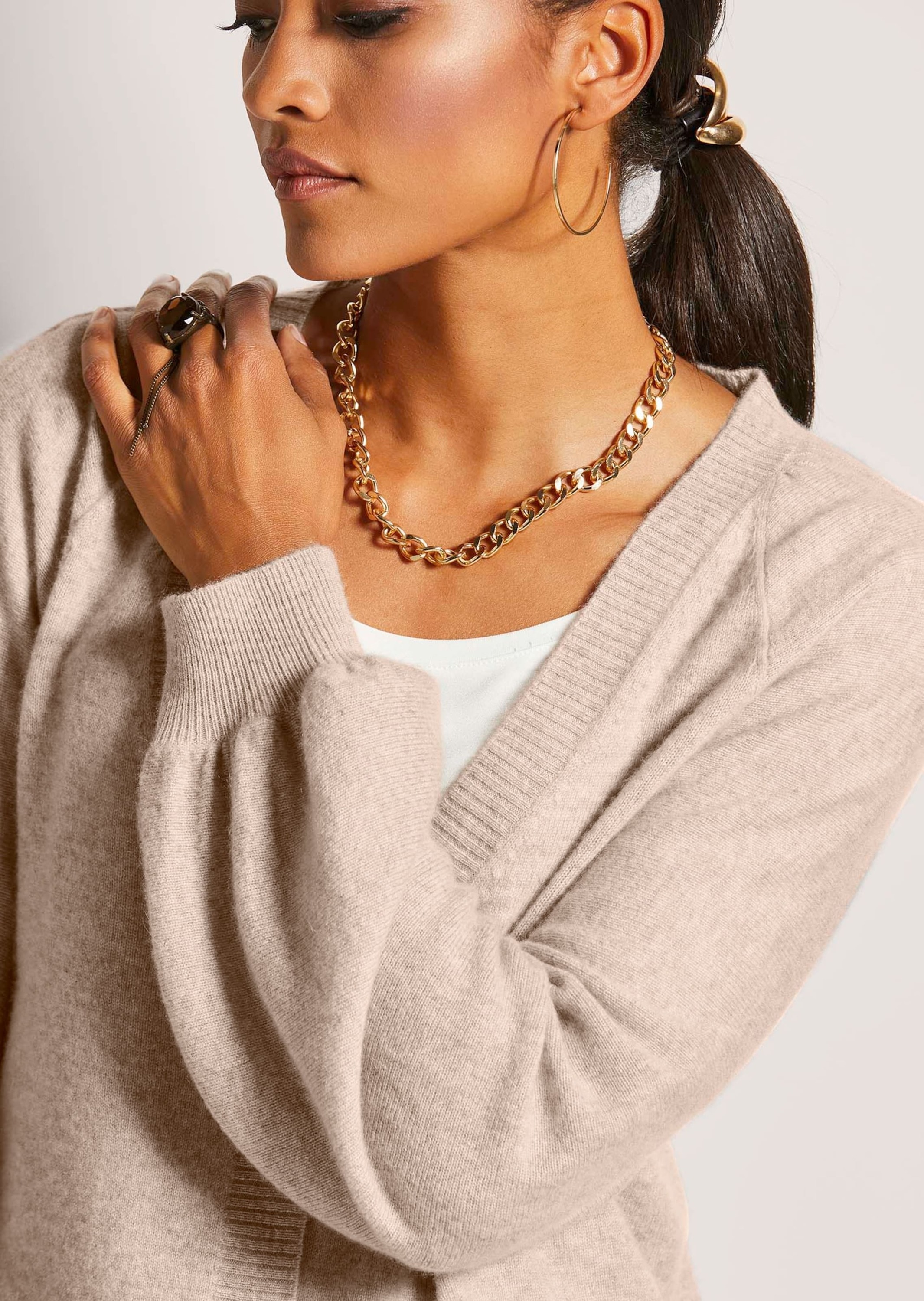 MADELEINE Strickjacke »Strickjacke Kaschmir-Cardigan mit Ballonärmeln« Good-Cashmere-Qualität