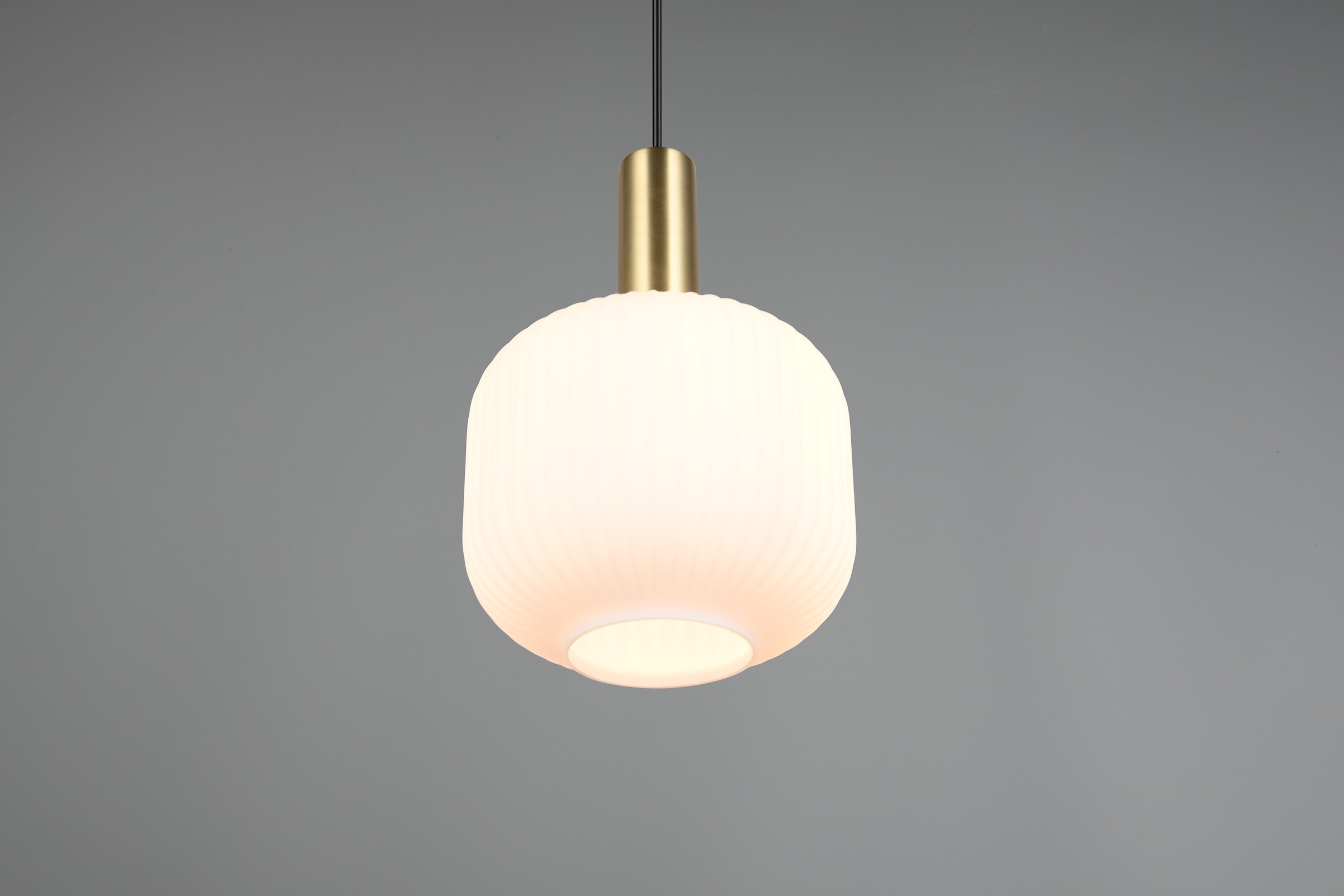 TRIO Leuchten Pendelleuchte »DIVA, E27 Hängelampe 1-flammig mit Glasschirm, exkl 1xE27 max 10W« E27 1 Stk. warmweiß - kaltweiß höhenverstellbar bis max 150cm, Ø 20cm, Hängeleuchte Wohnzimmer Küche