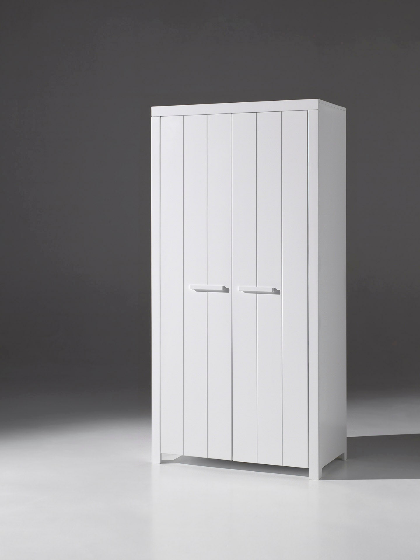 Vipack Kleiderschrank, (Made in Europe), Geräumiger 2-trg. Kleiderschrank in Landhaus Optik, 2 Fächer