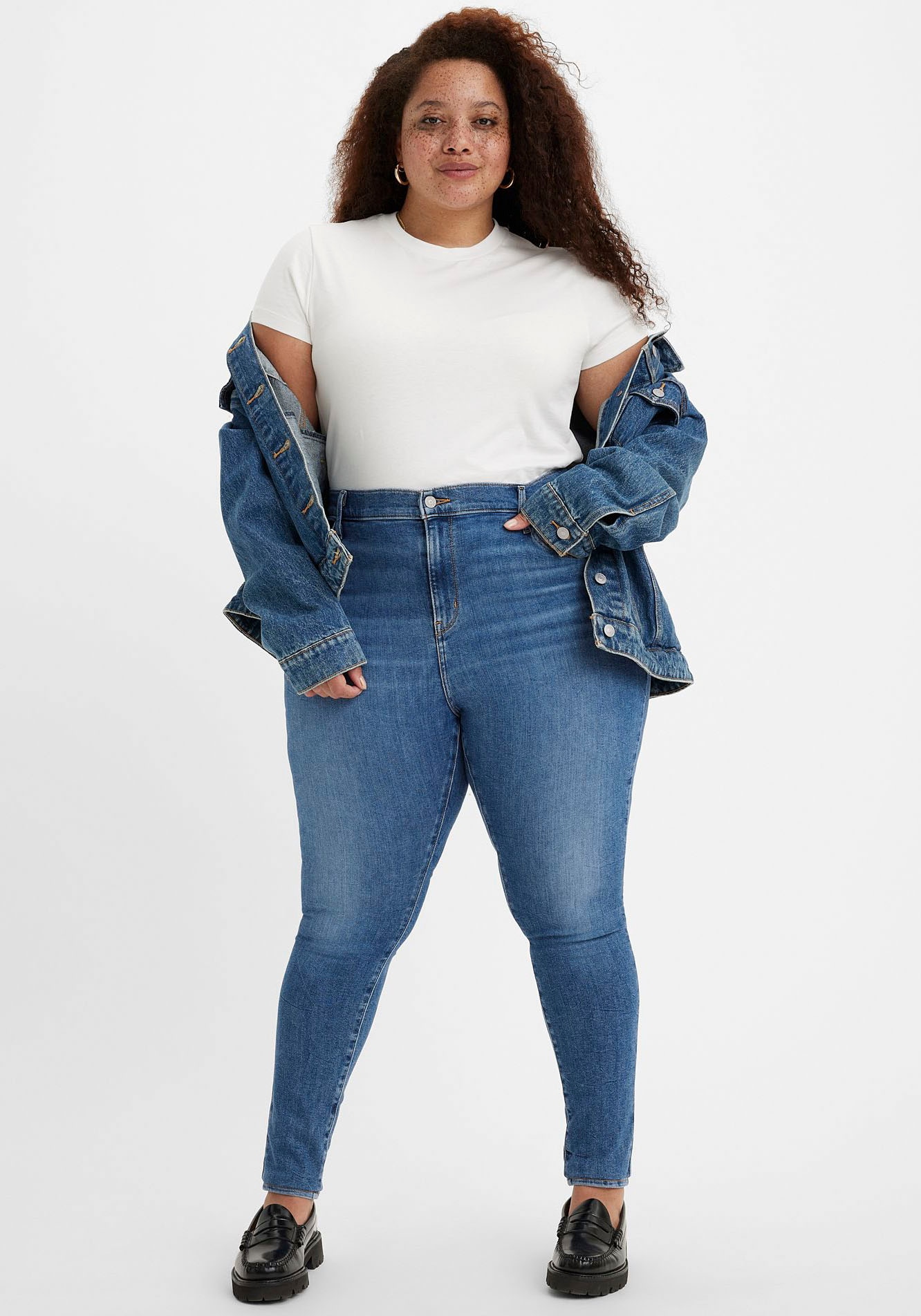 Levi's® Plus Skinny-fit-Jeans »720 High-Rise«, mit hoher Leibhöhe