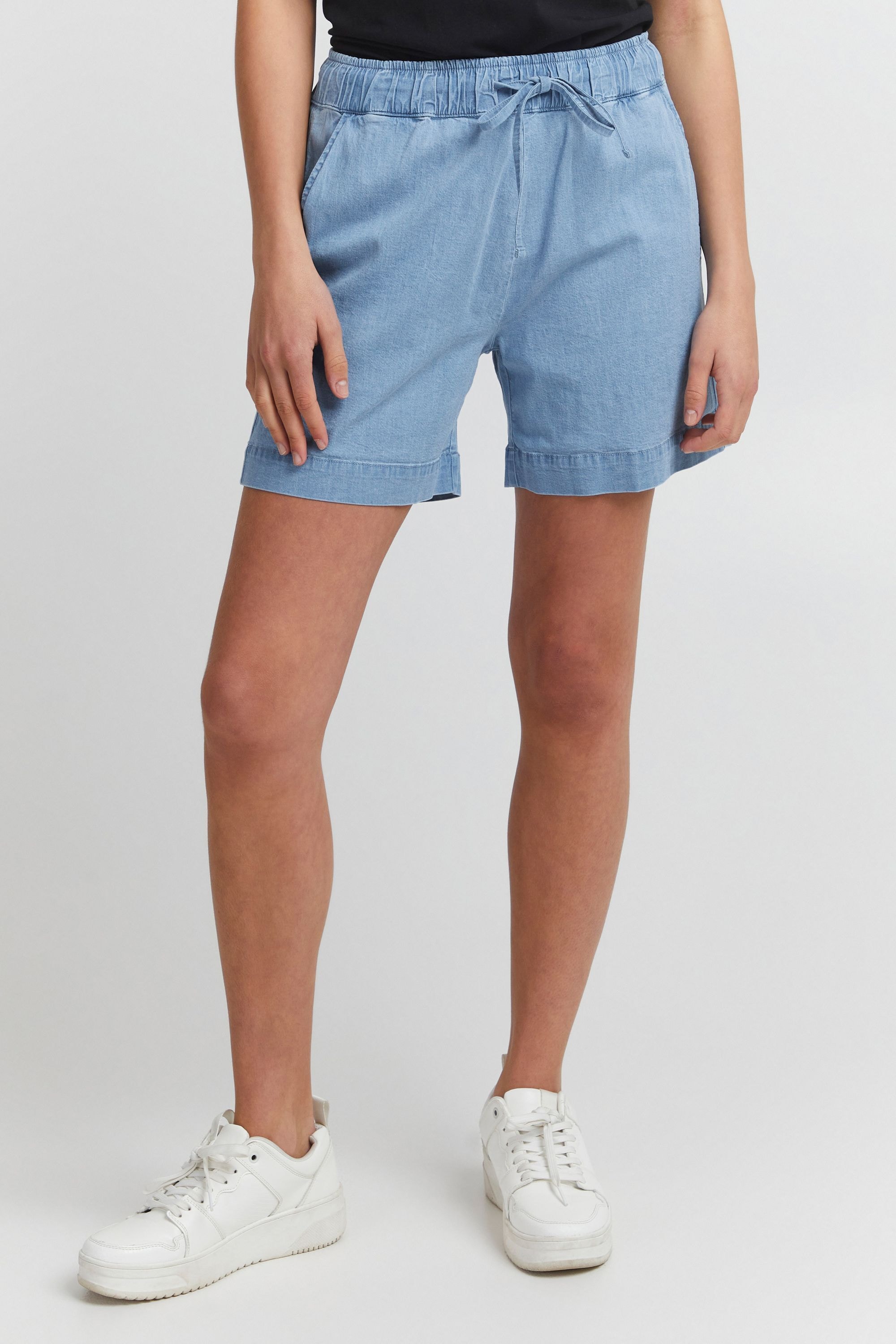 OXMO Shorts »Jeansshorts OXLillith«