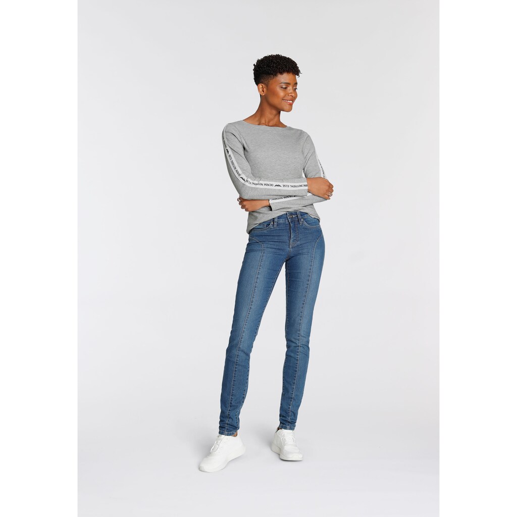Arizona Slim-fit-Jeans, mit modischen Nahtverläufen auf der Front - NEUE KOLLEKTION