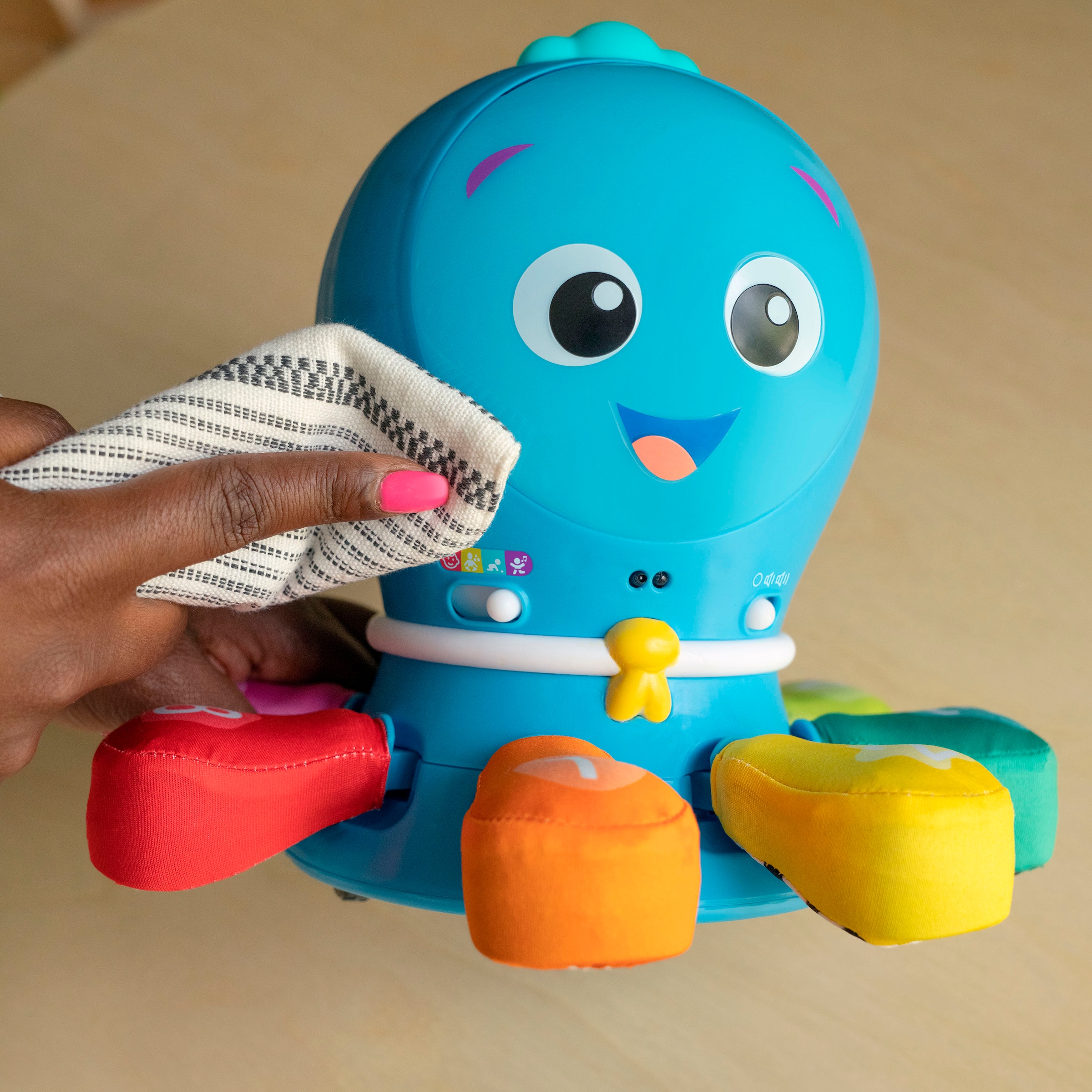 Baby Einstein Greifspielzeug »Go Opus Go™ 4-in-1 Crawl & Chase Pal«, mit Sound