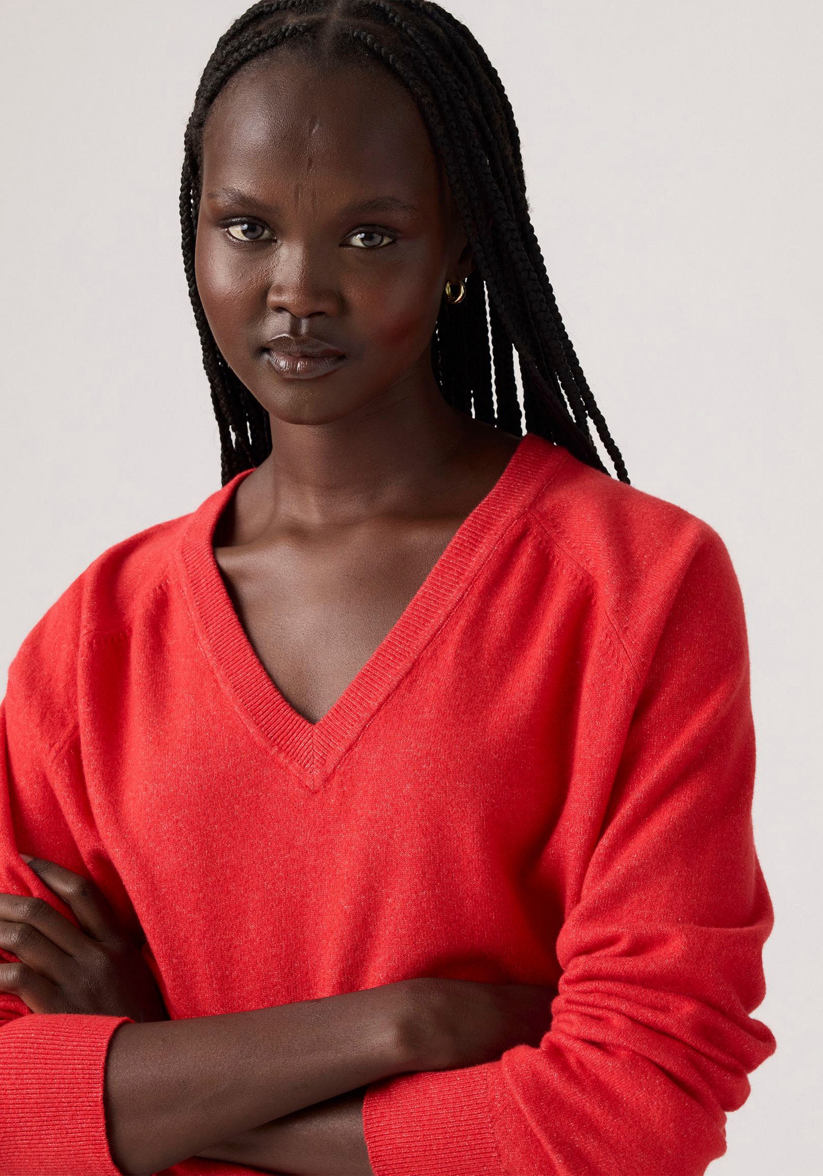 Levi's® V-Ausschnitt-Pullover »TARA SUPER SOFT V«, im Bund beidseitig mit kurzem Schlitz