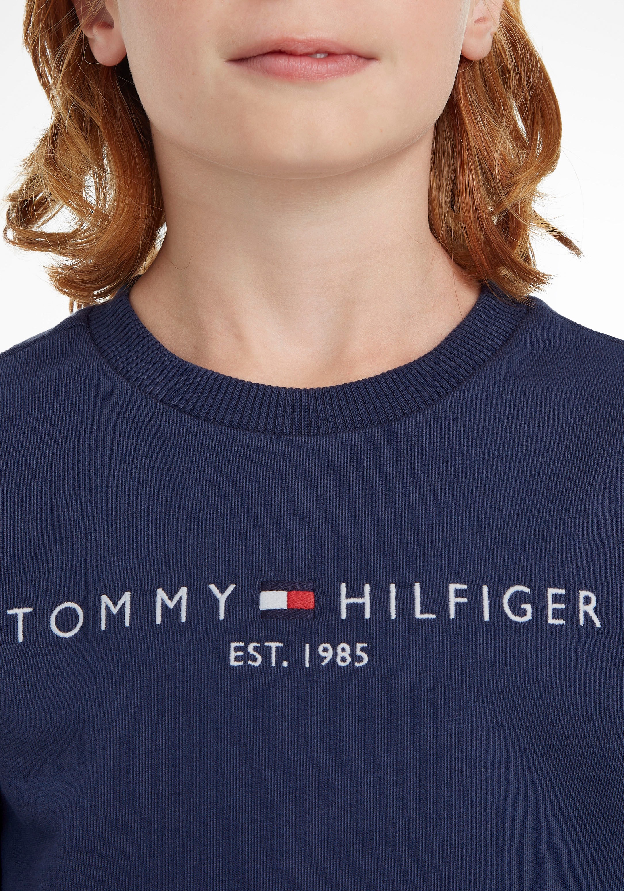 Tommy Hilfiger Sweatshirt »ESSENTIAL SWEATSHIRT«, Kinder Kids Junior MiniMe,für Jungen und Mädchen