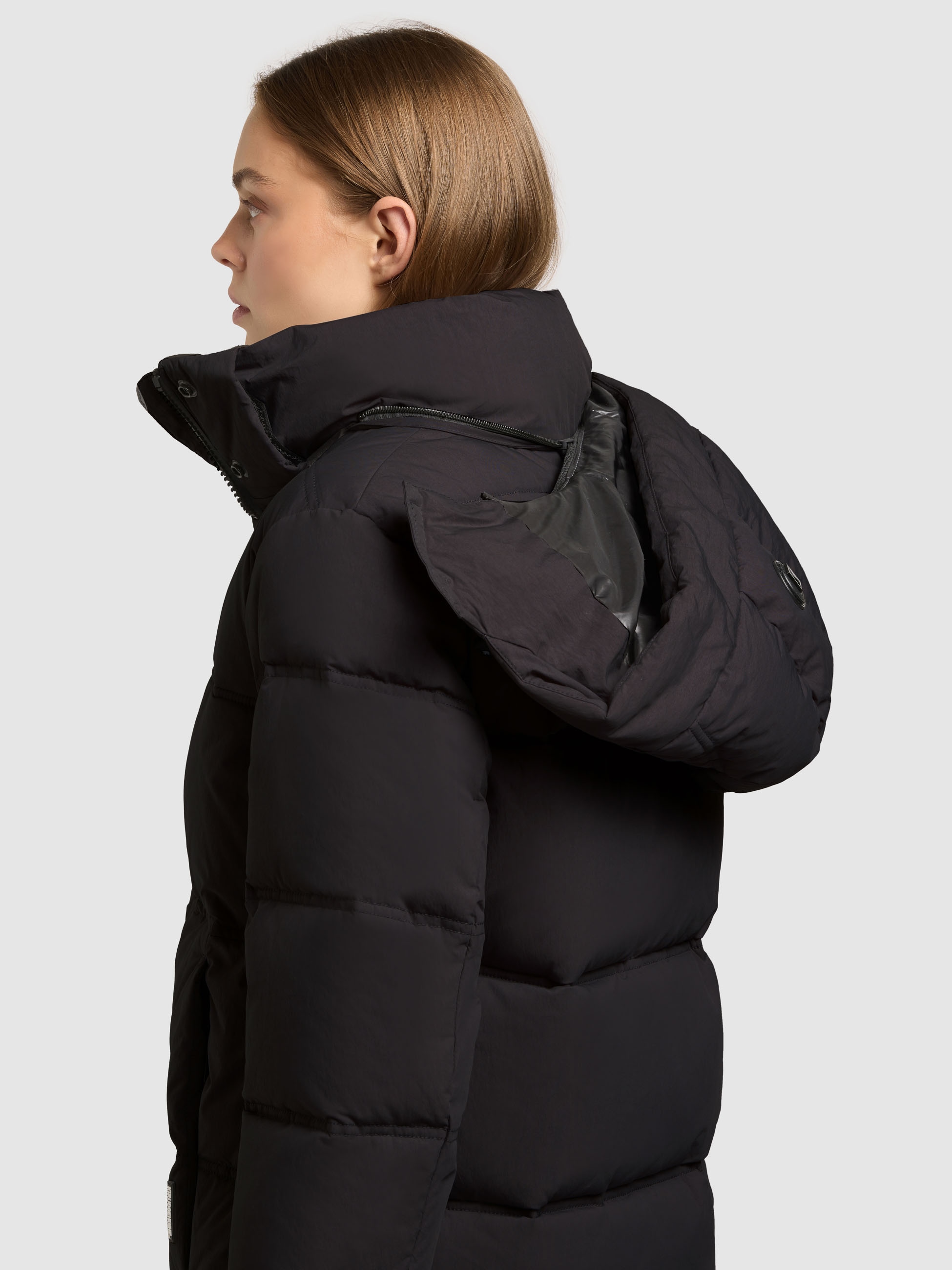 khujo Steppjacke »ORDE« mit Kapuze mit Kapuze, hochschließender Kragen, bequeme Passform