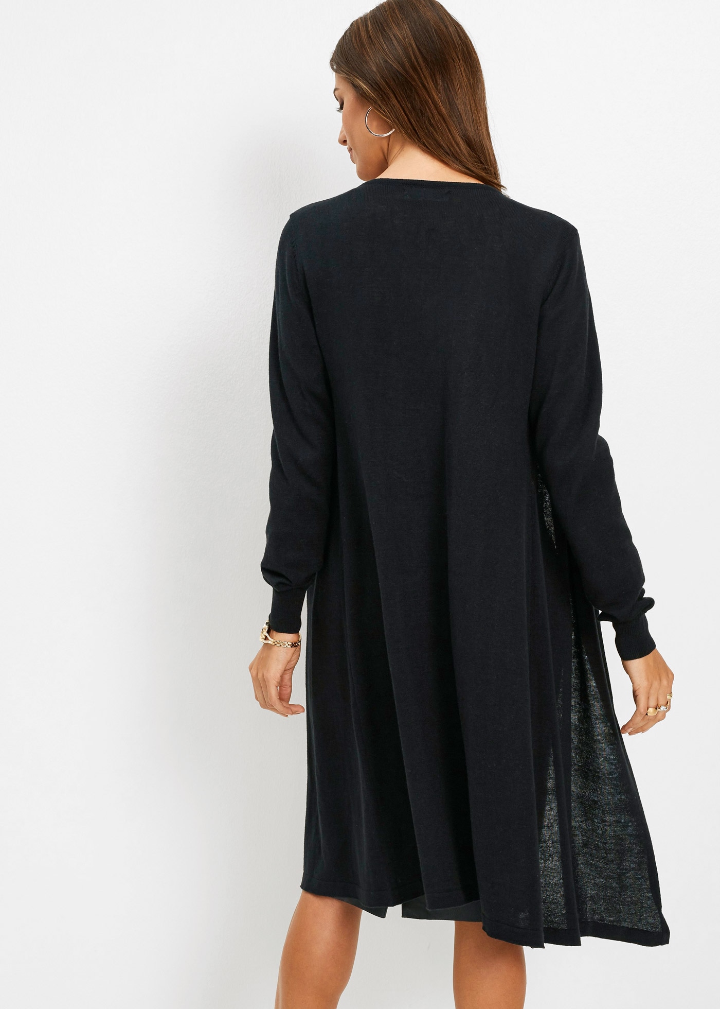 bonprix Longstrickjacke 1 figurumspielende Passform, eleganter Stil
