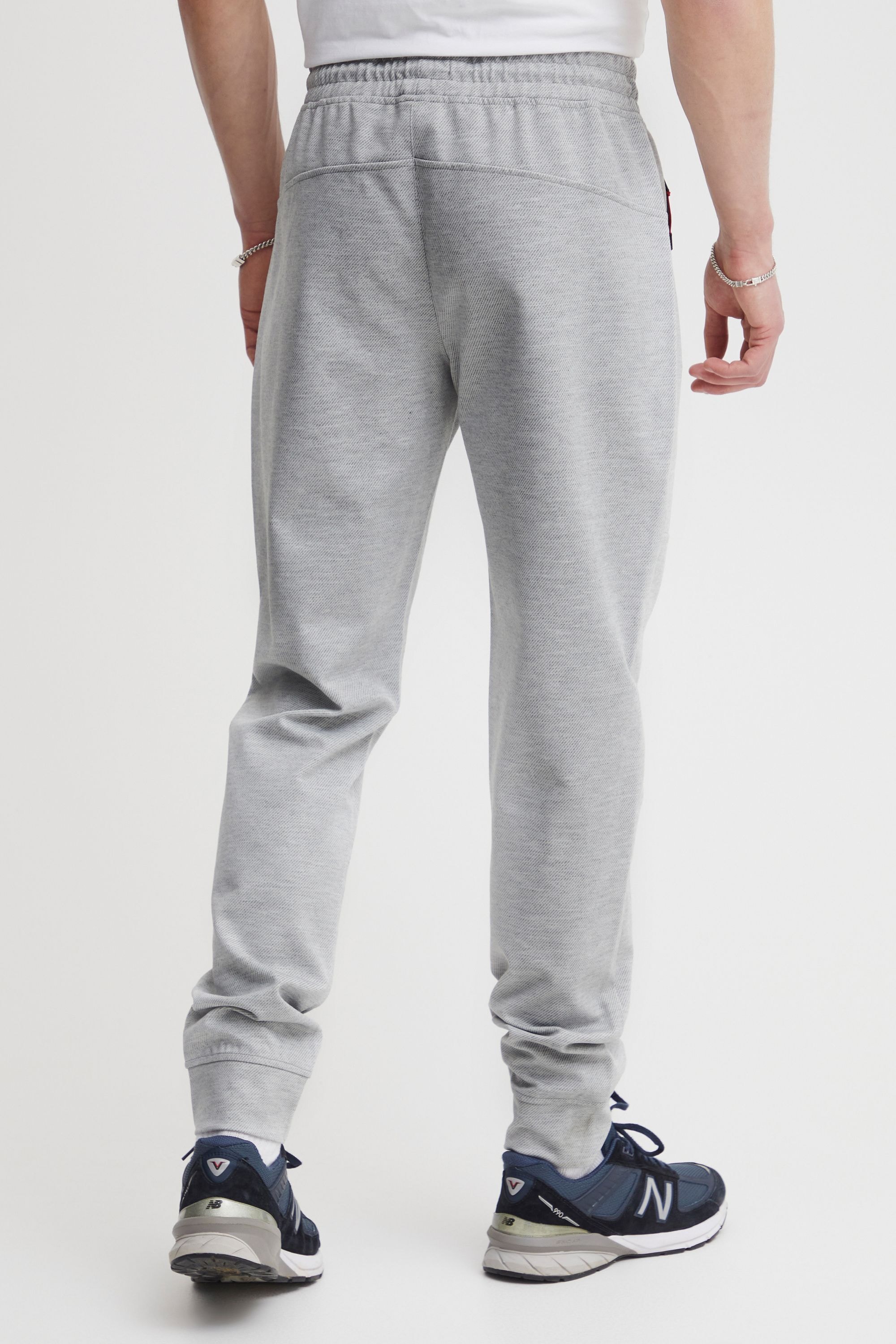 !Solid Sweatpants »Sweatpants SDVinh«