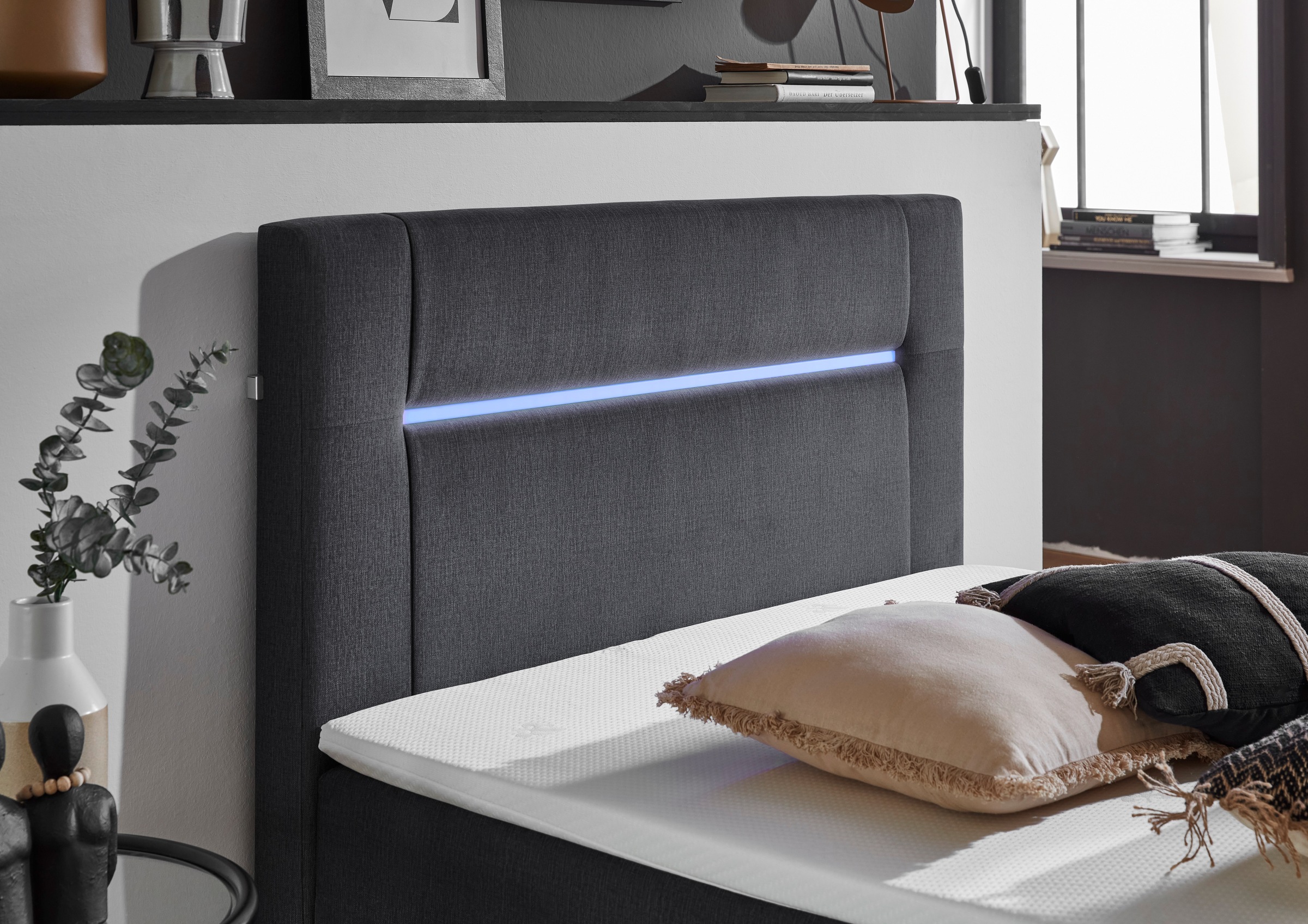 INOSIGN Boxbett »Escalon LED mit Bettkasten, inkl. Topper, LED-Lichtleiste im Kopfteil«, erhältlich in den Breiten 120x200cm und 180x200cm