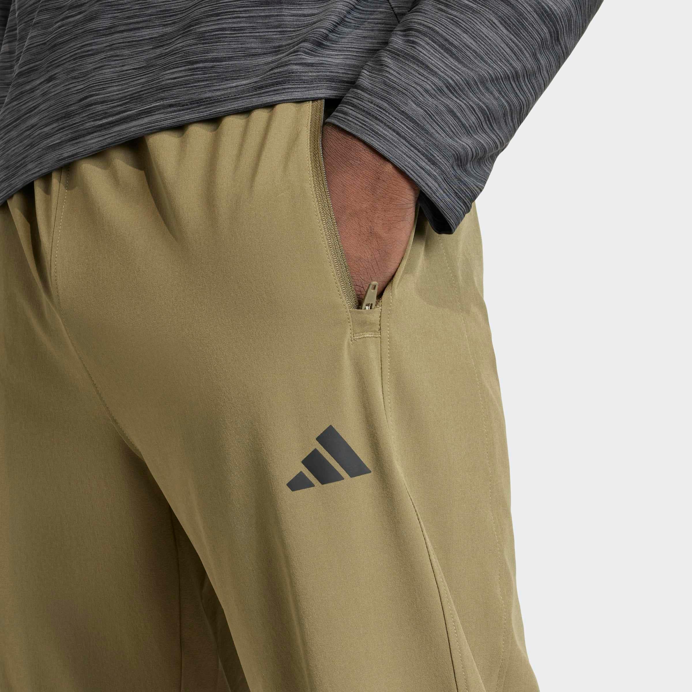 adidas Performance Sporthose »WORKOUT ESSENTIALS FLEX WOVEN«  mit climacool® Technologie, Normal-weite Passform