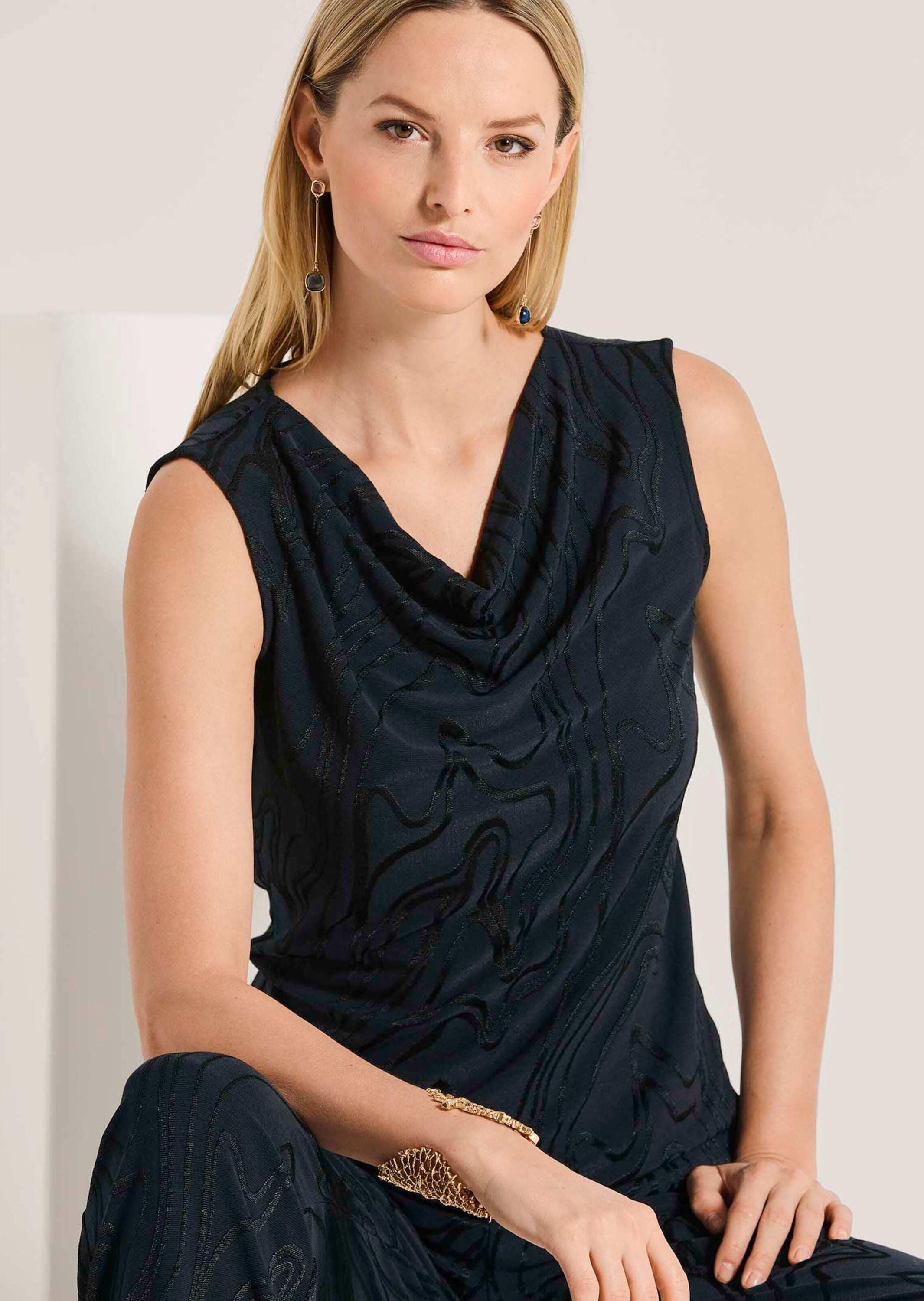 MADELEINE Trägertop »Top Elegantes Jersey-Oberteil mit Wasserfallkragen«