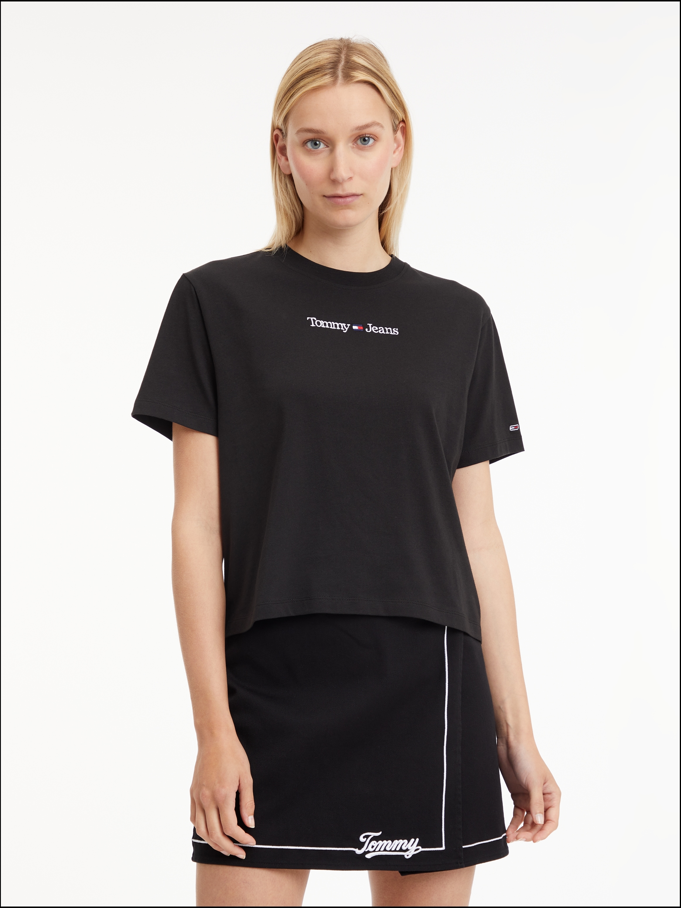 Tommy Jeans Kurzarmshirt »TJW CLS SERIF LINEAR TEE«, mit Tommy Jeans Linear Logoschriftzug