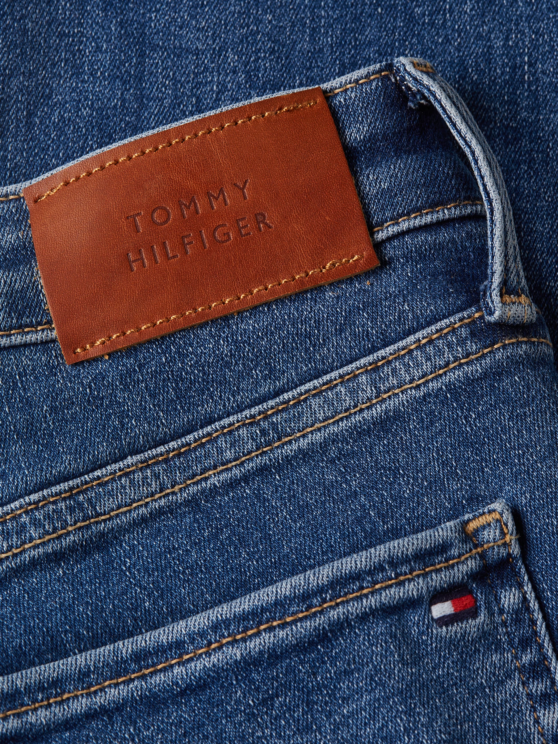 Tommy Hilfiger Skinny-fit-Jeans »COMO SKINNY RW BLACK«, mit Tommy Hilfiger Logo-Badge