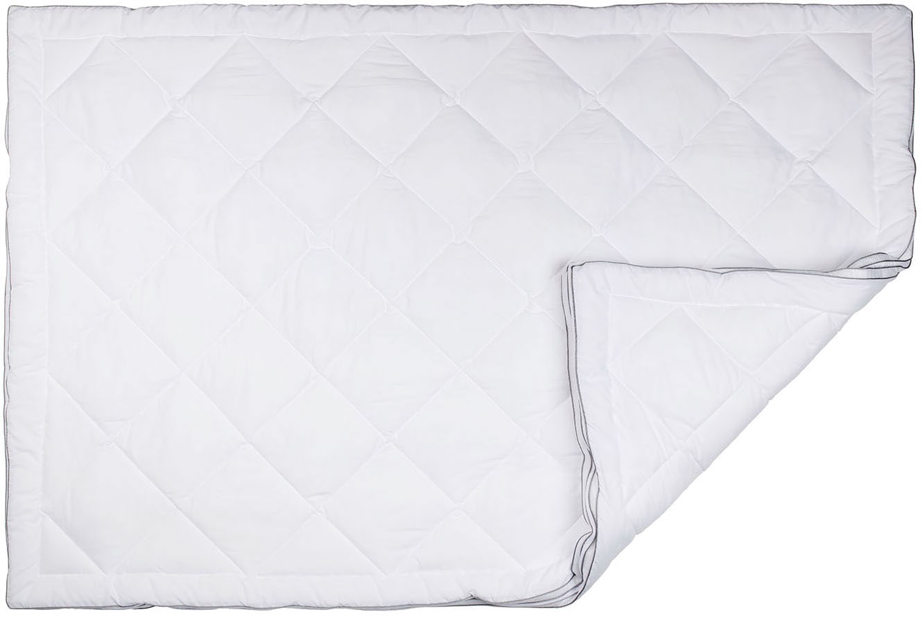Gözze Microfaserbettdecke "Silberkante Bettdecke 135x200 & 155x220 cm" 4-Jahreszeiten Füllung Polyester Bezug Polyester 1 Stk. tlg. NEUHEIT-in einer silbernen Paspel eingefasste, einzigartige Klimaband