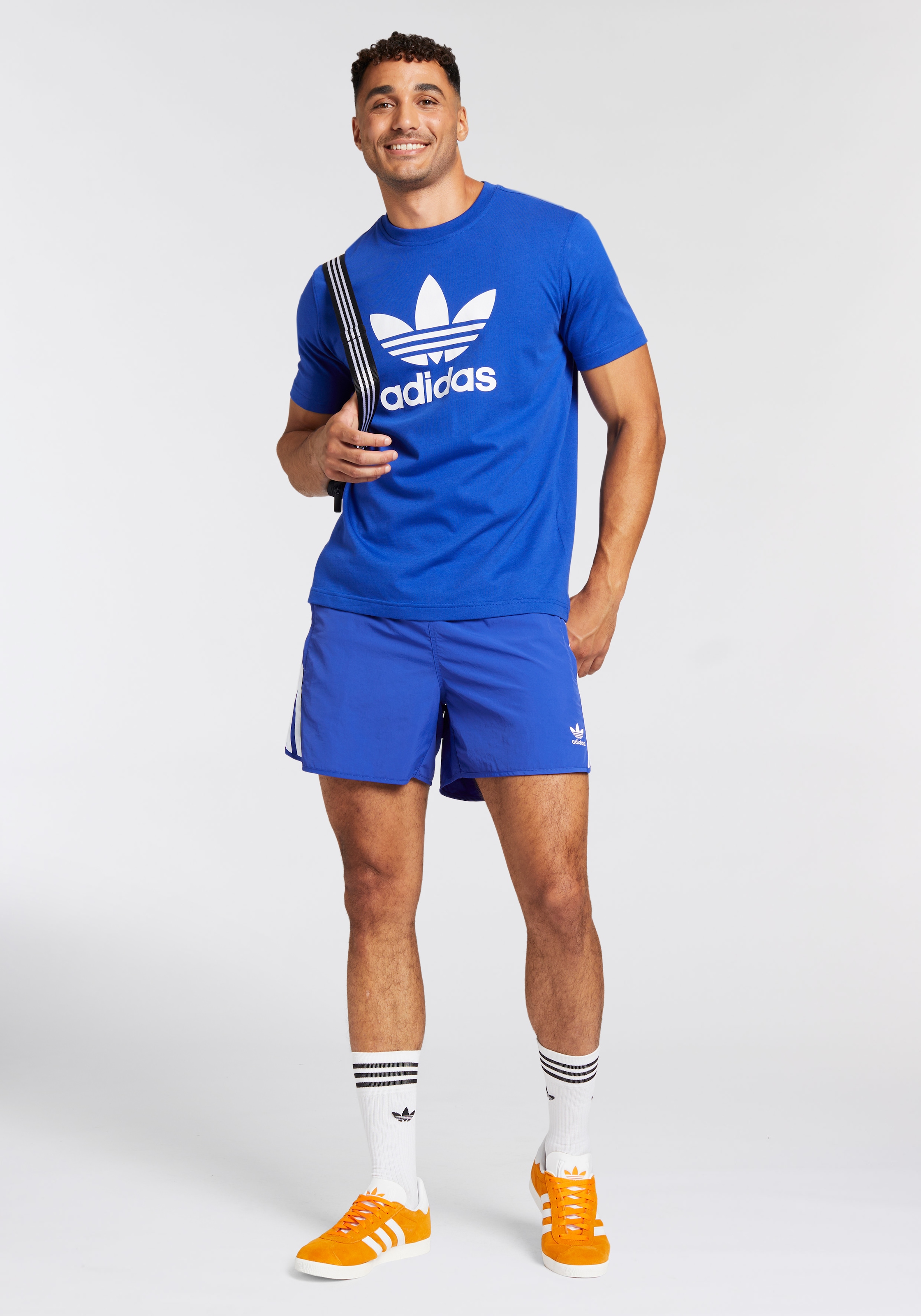 adidas Originals T-Shirt »TREFOIL T-SHIRT«, Basic Shirt mit großem Trefoil Logoprint