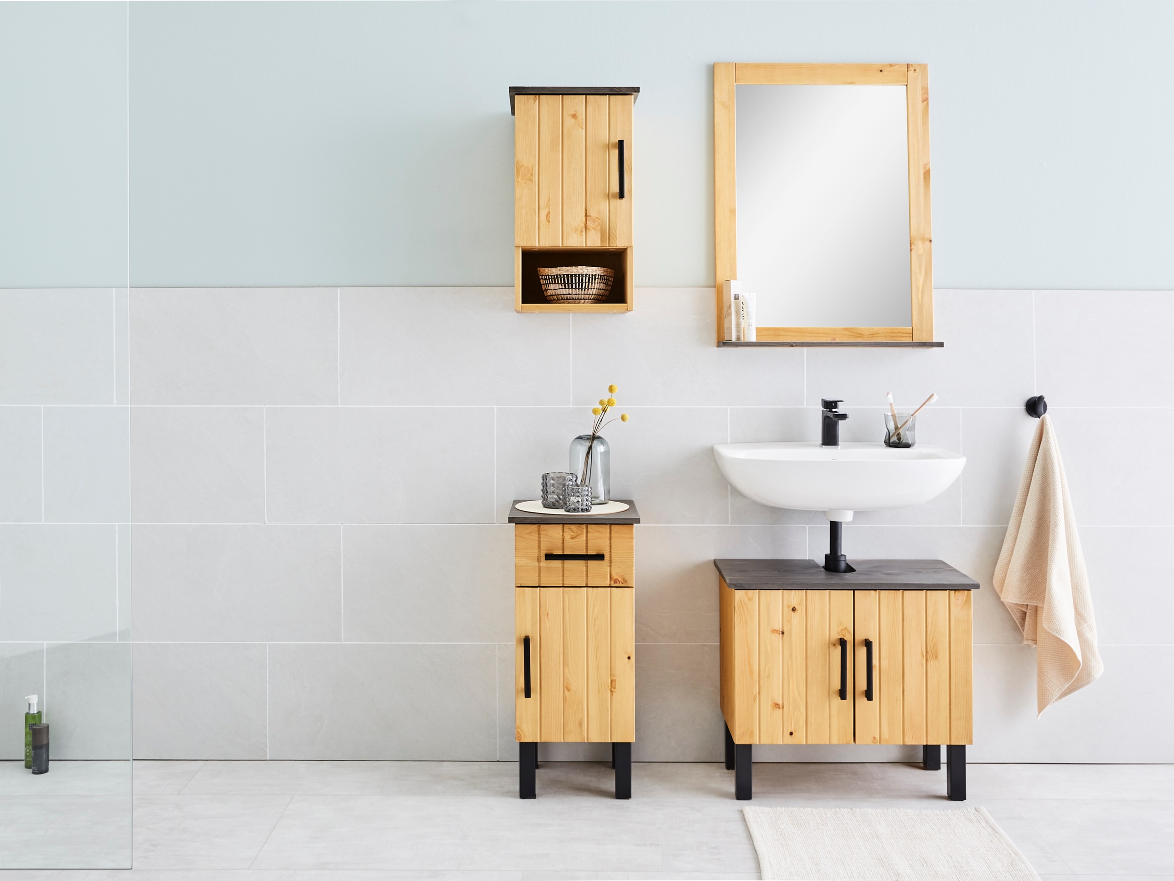 welltime Waschbeckenunterschrank »Mary« Badmöbel im Landhaus-Stil, Breite 60 cm, aus Massivholz