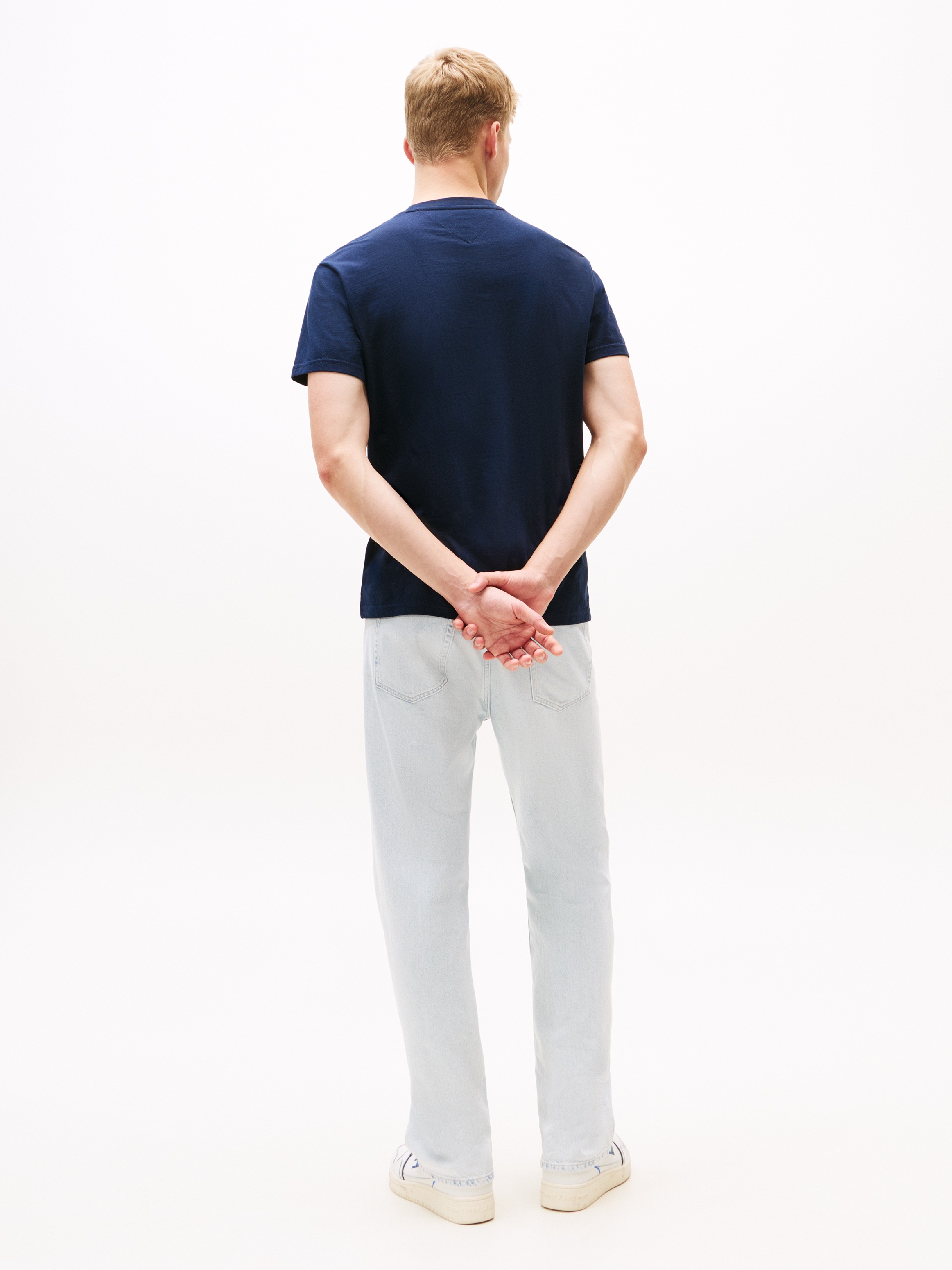 Tommy Jeans T-Shirt »TJM REG FLAG LINEAR SS TEE EXT«, Mit Rundhalsausschnitt
