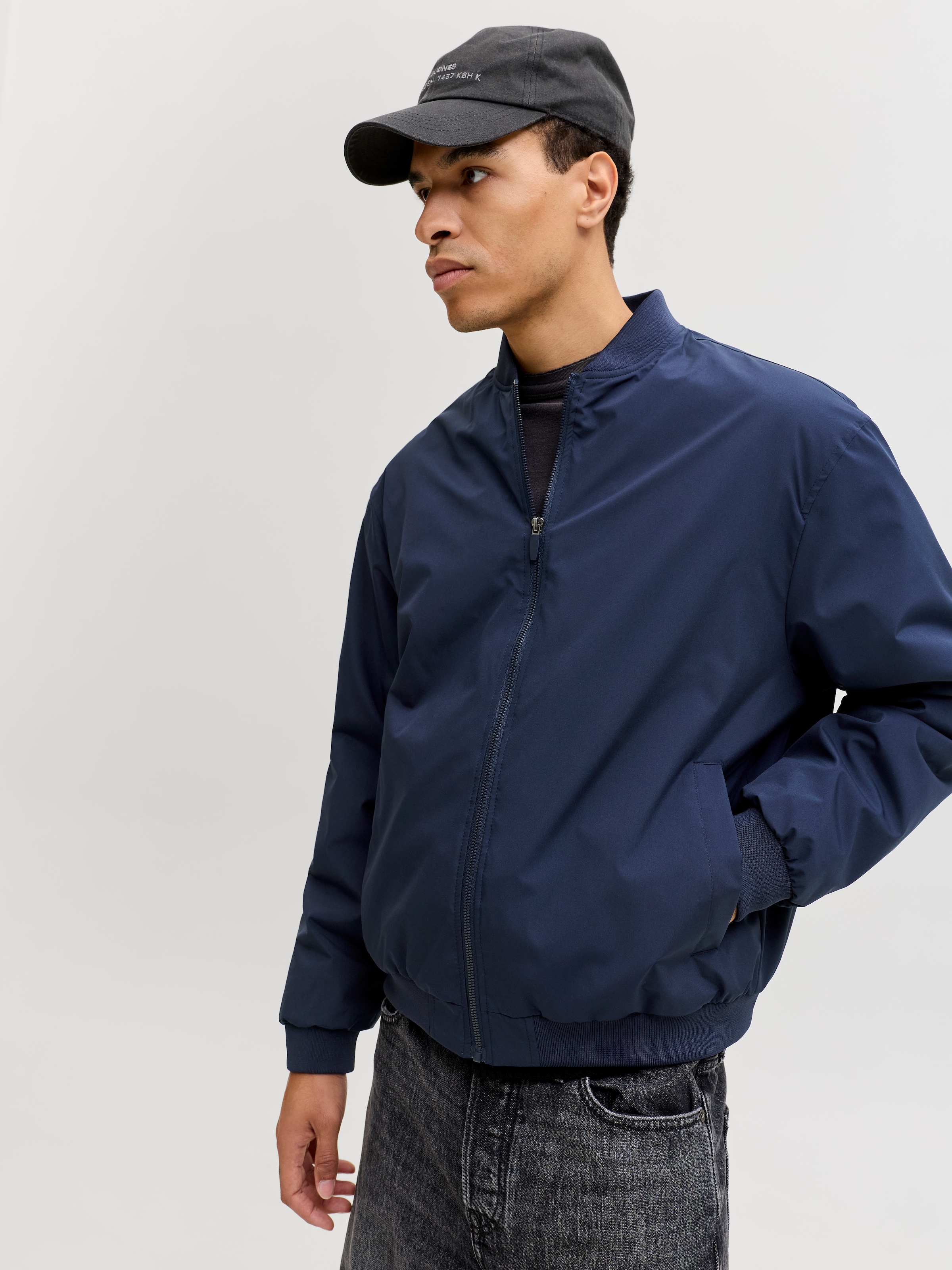 Jack & Jones Bomberjacke »JJECHARGE BOMBER JACKET NOOS« ohne Kapuze mit Rippbündchen