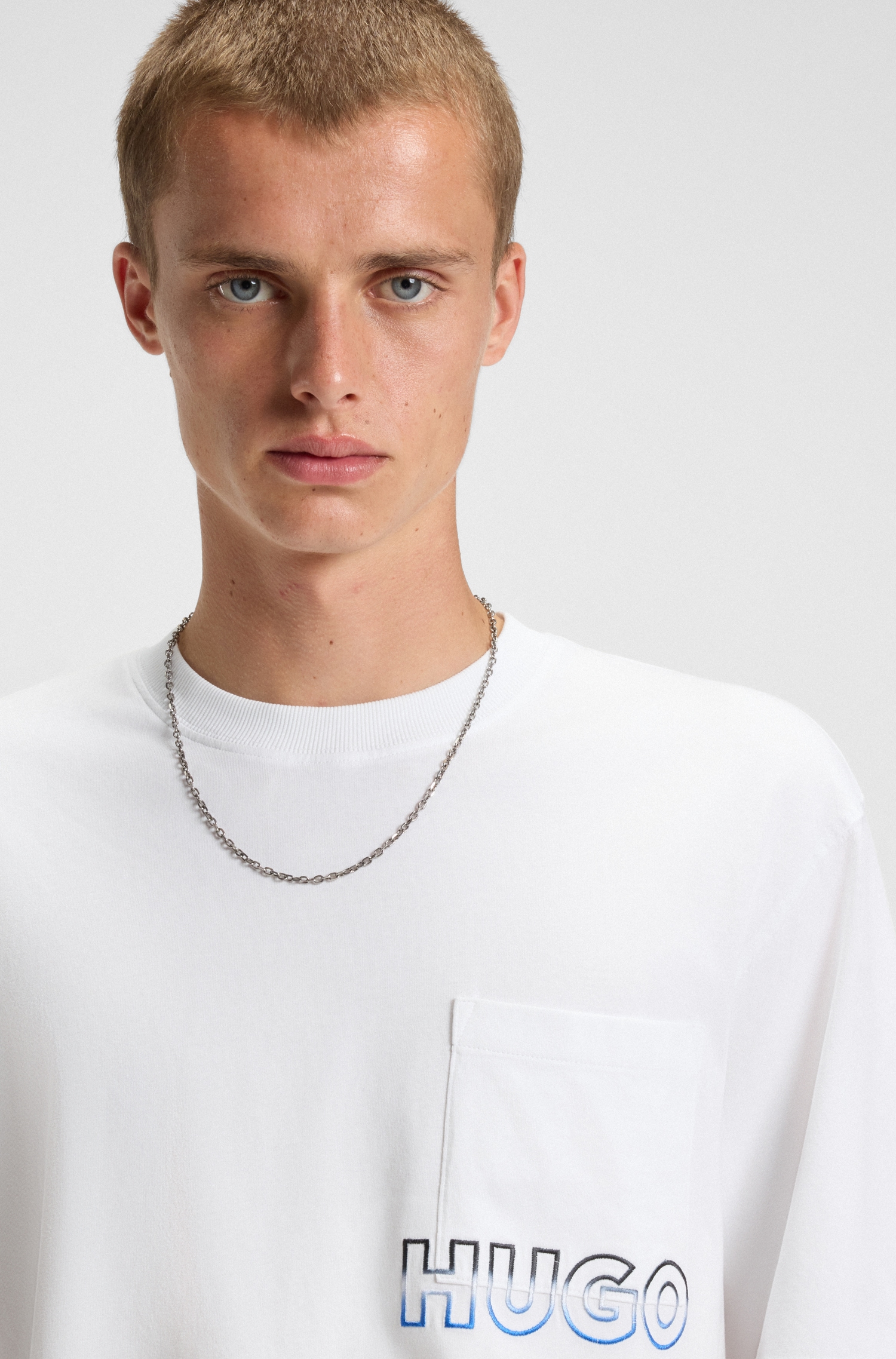 HUGO Blue T-Shirt »Nogoste« Rundhalsausschnitt, regular fit, Brusttasche