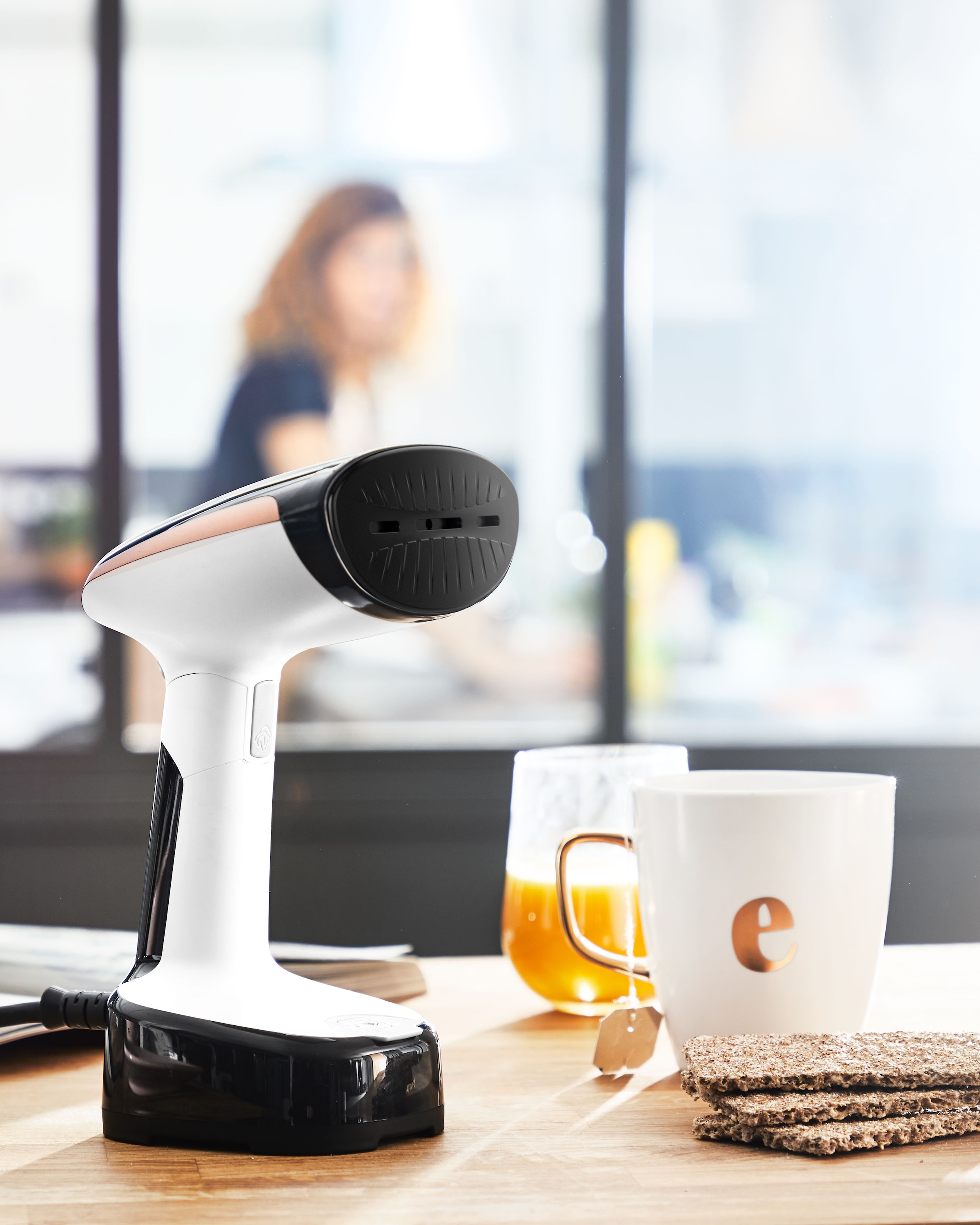 Tefal Dampfbürste »Access Steam Pocket, 1300 W, Steamer mit nur 15 Sekunden Aufheizzeit,«, 1300 W, kompaktes Design, klappbar, keimvernichtend, 120 ml Wassertank, DT3030