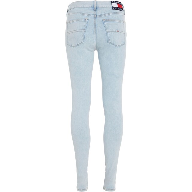 Tommy Jeans Skinny-fit-Jeans »Nora«, mit Tommy Jeans Label-Badge & Passe  hinten bei ♕