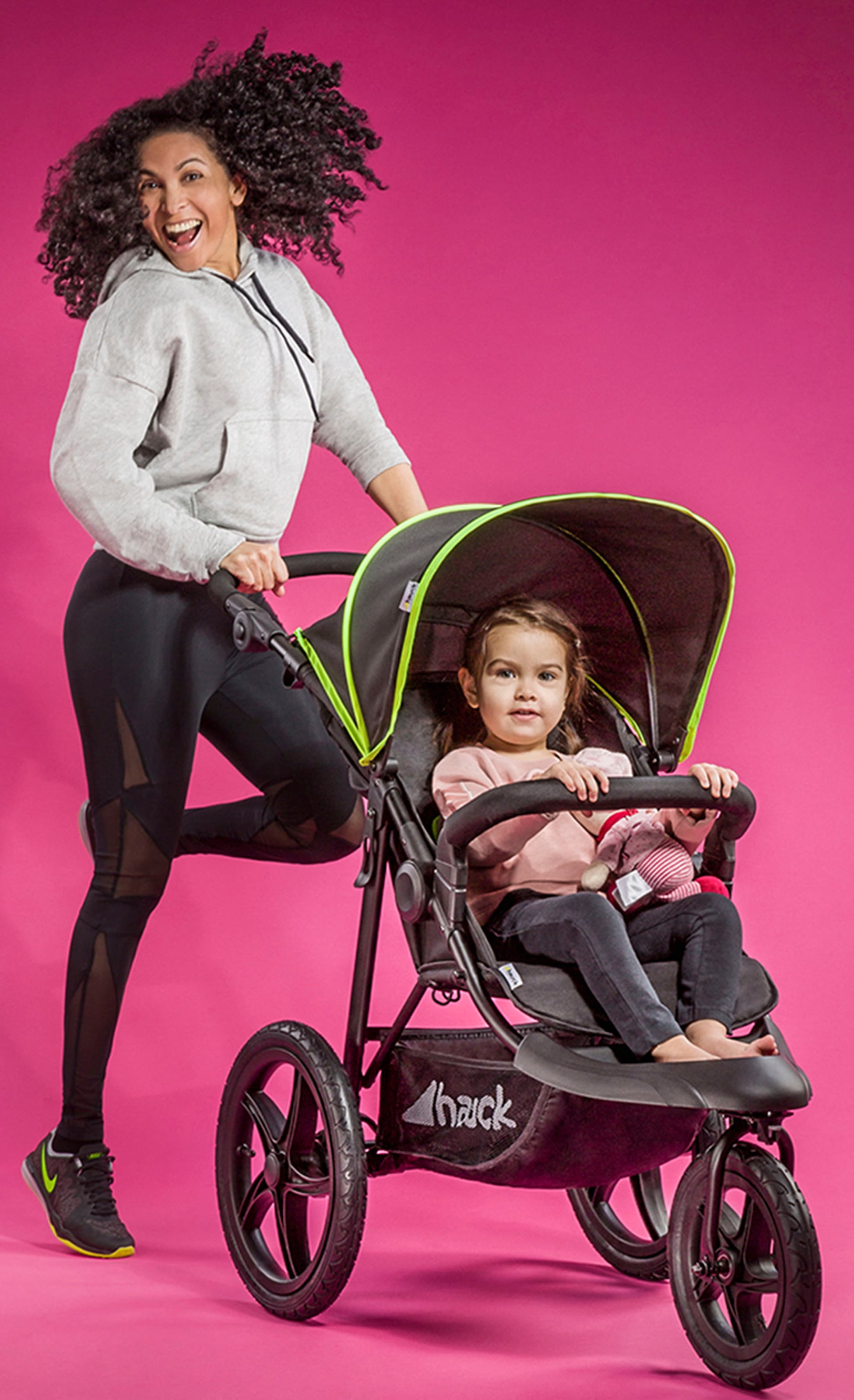 Hauck Dreirad-Kinderwagen »Runner black/neon yellow«, mit schwenk- und feststellbarem Vorderrad