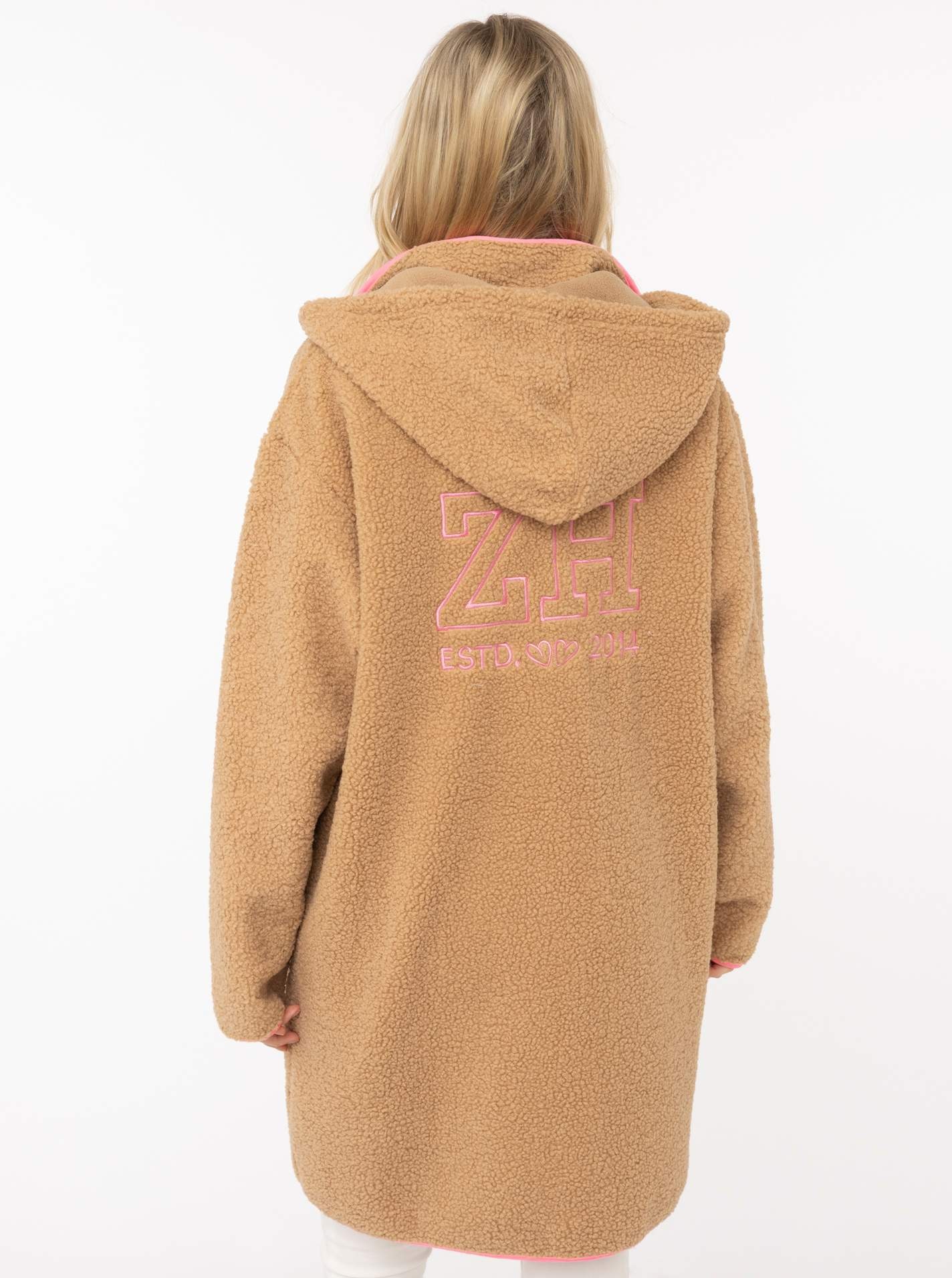 Zwillingsherz Kurzmantel »"ZH"« Kapuze, Logo hinten, Zipper, kontrastfarbene Kanten , Eingriffstaschen