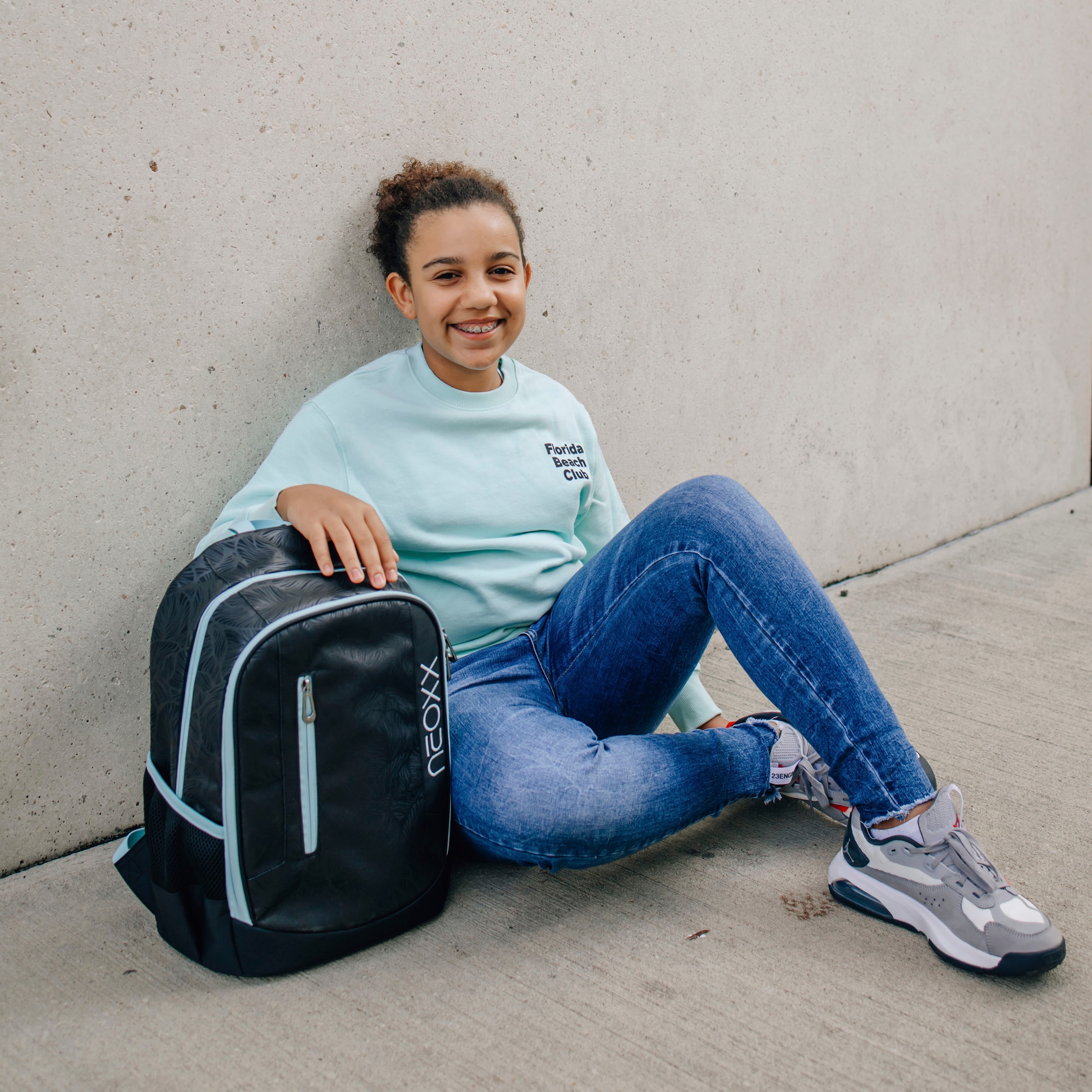 neoxx Schulrucksack »Flow, Queen of Nite«, teilweise aus recyceltem Material