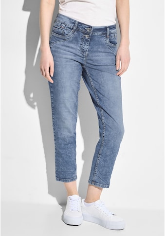 7/8-Jeans, in hellblauer Waschung