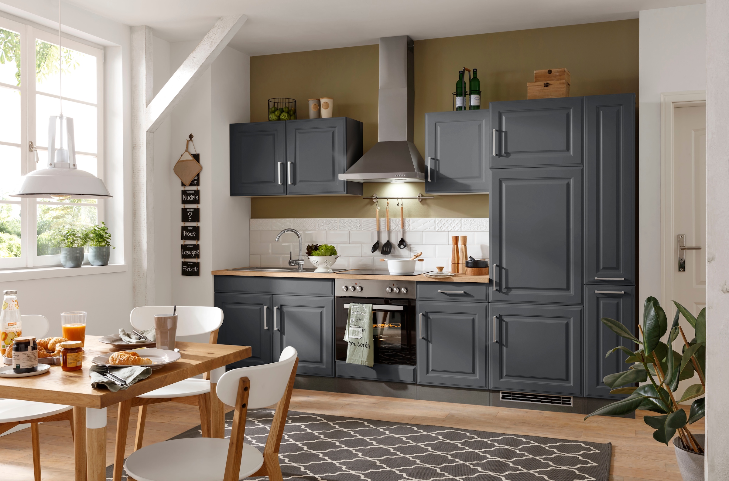 KOCHSTATION Küchenzeile »KS-Stockholm – Küche mit hochwertiger und detailreicher Landhausfront« Breite 300 cm, wahlweise mit E-Geräten,mit MDF-Fronten