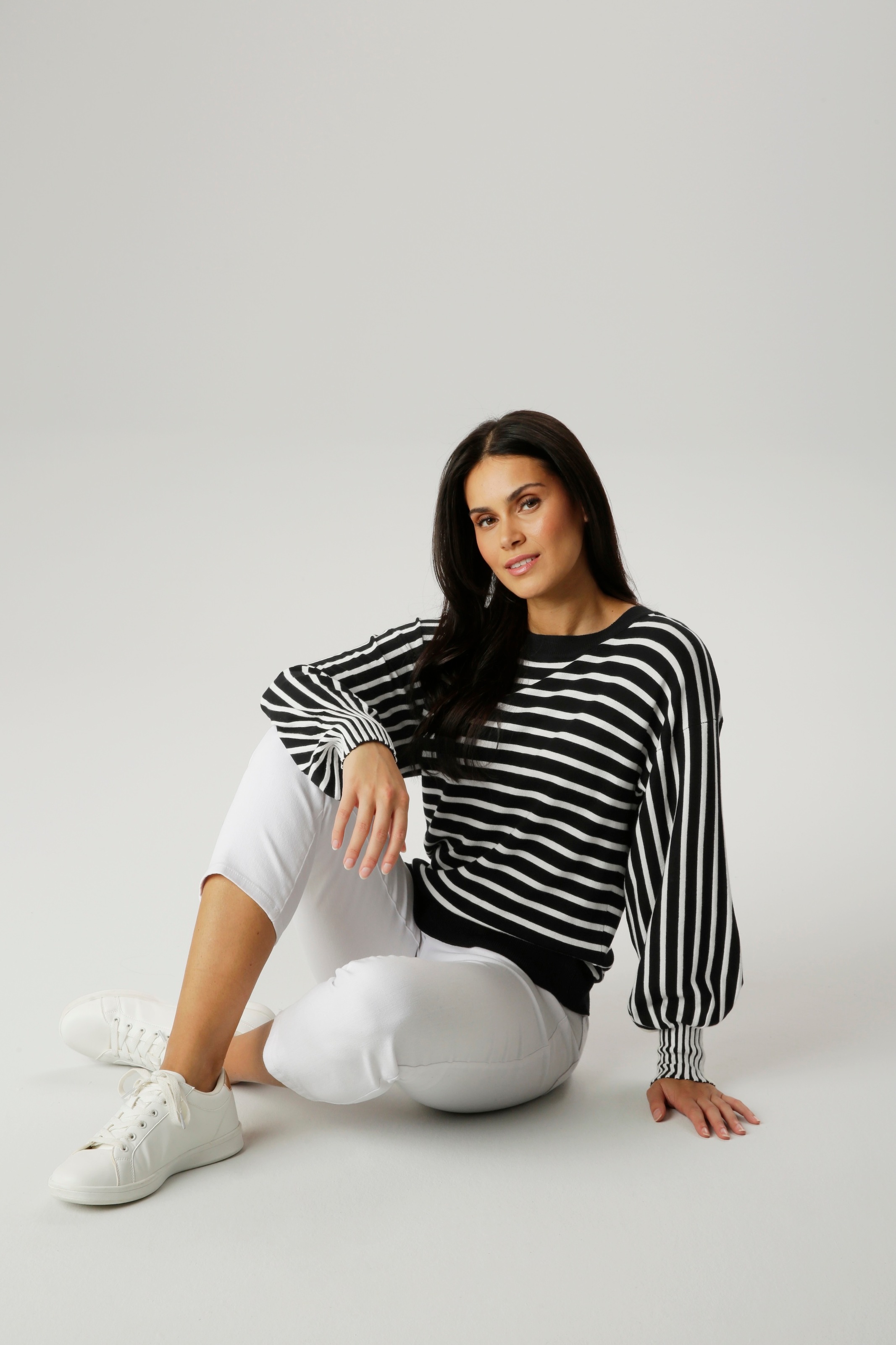 Aniston SELECTED Strickpullover langen Ballonärmel mit breiten Bündchen