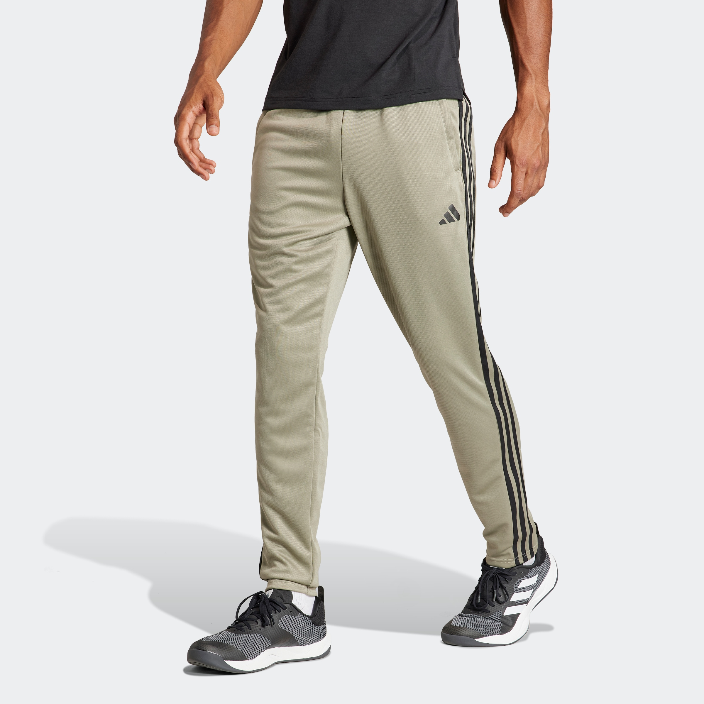 Adidas essentials trainingshose online