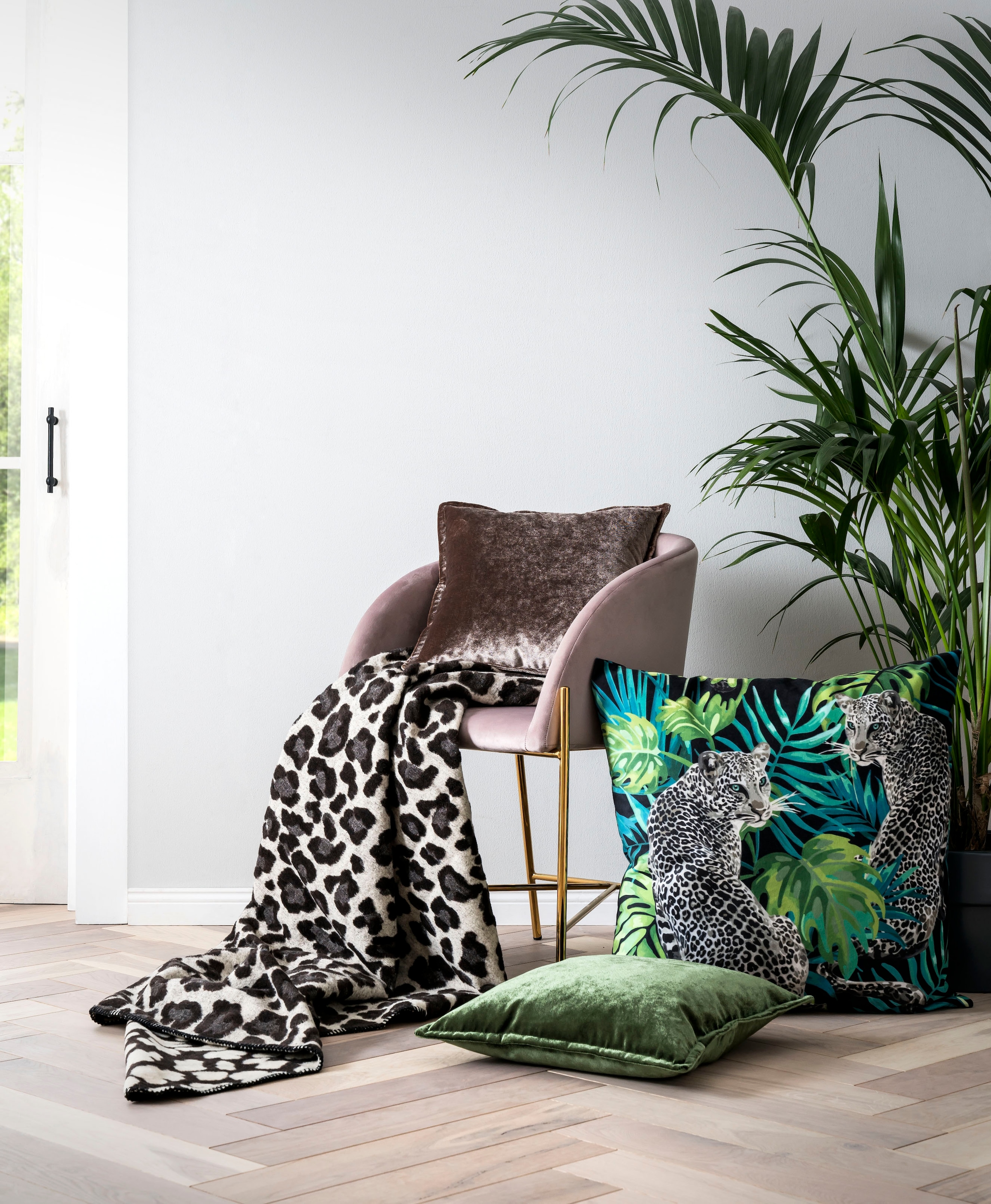 done.® Dekokissen »Velour Print Leopard«, Beidseitig bedruckte Kissenhüle ohne Füllung, 1 Stück