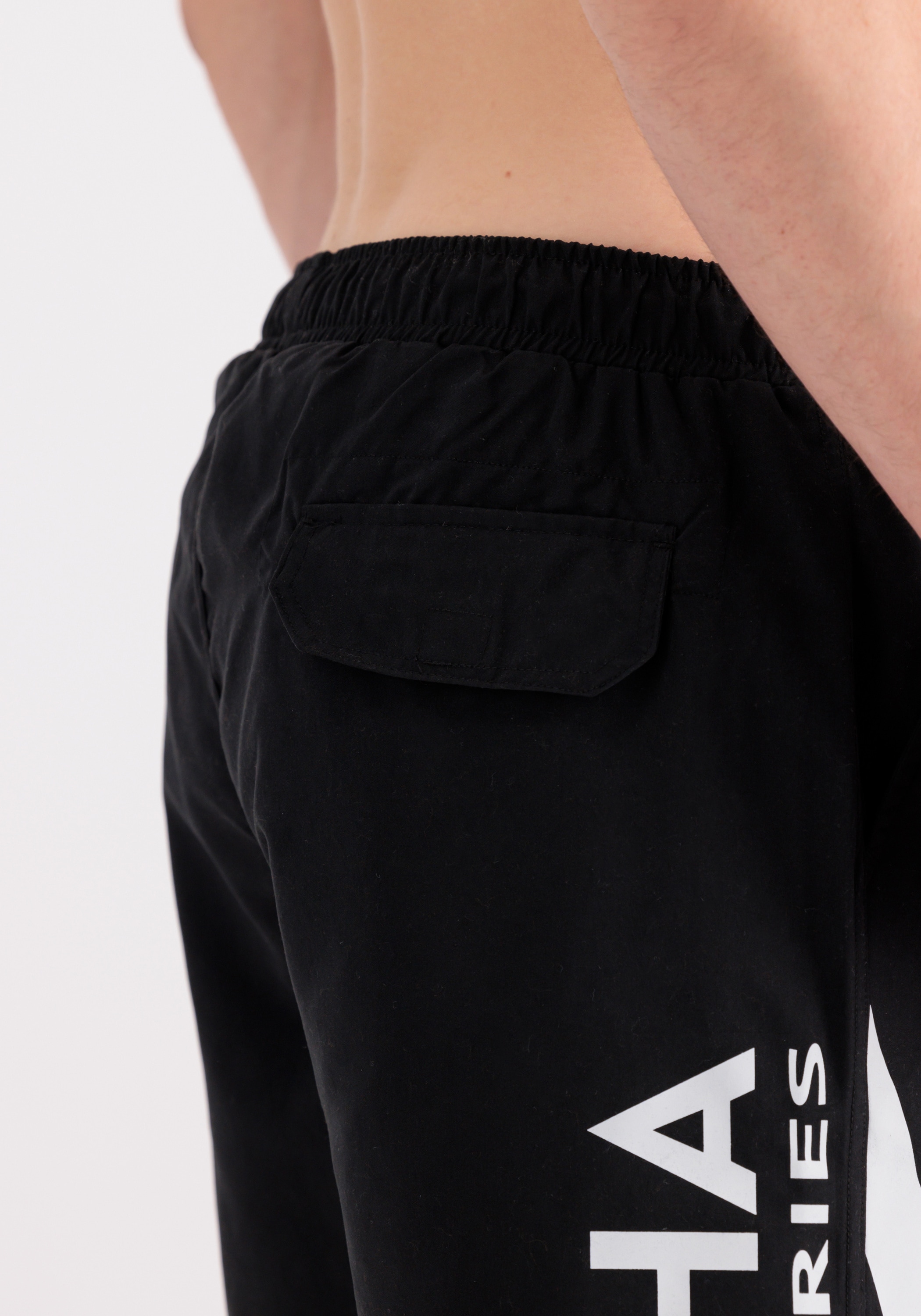 Alpha Industries Shorts »Alpha Industries Men - Beachwear Side Print Board Short«