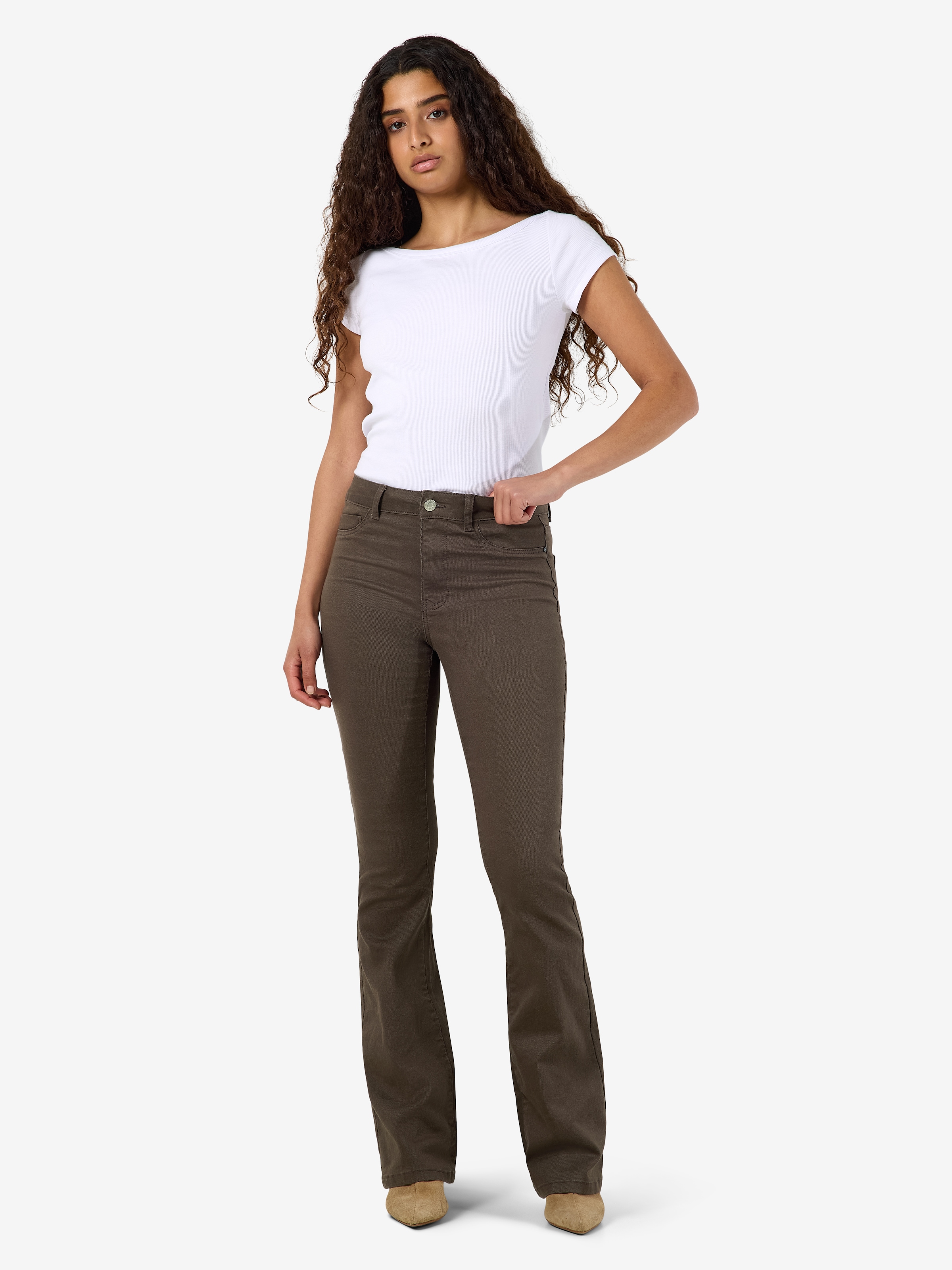 Noisy may Bootcut-Jeans »NMSALLIE HW  SK FLARED  COLOR BOX NOOS« Baumwollmischung, slim fit