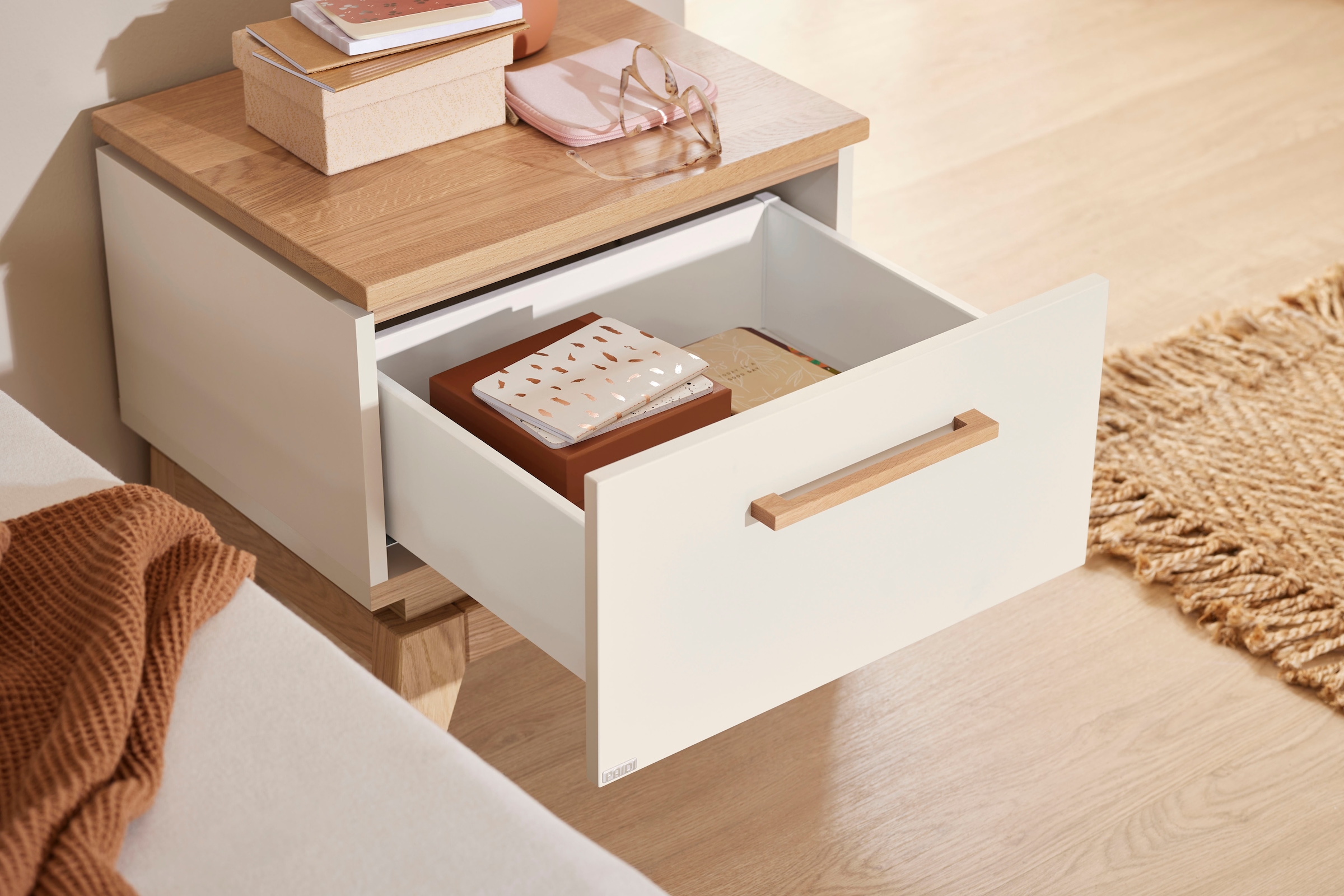 PAIDI Nachtkommode »STIENE in Beige oder Grau, Schublade mit Soft-Close« B/H/T ca. 48/47/40cm,  moderner und langlebiger Nachttisch mit Massivholz, geprüfte Qualität