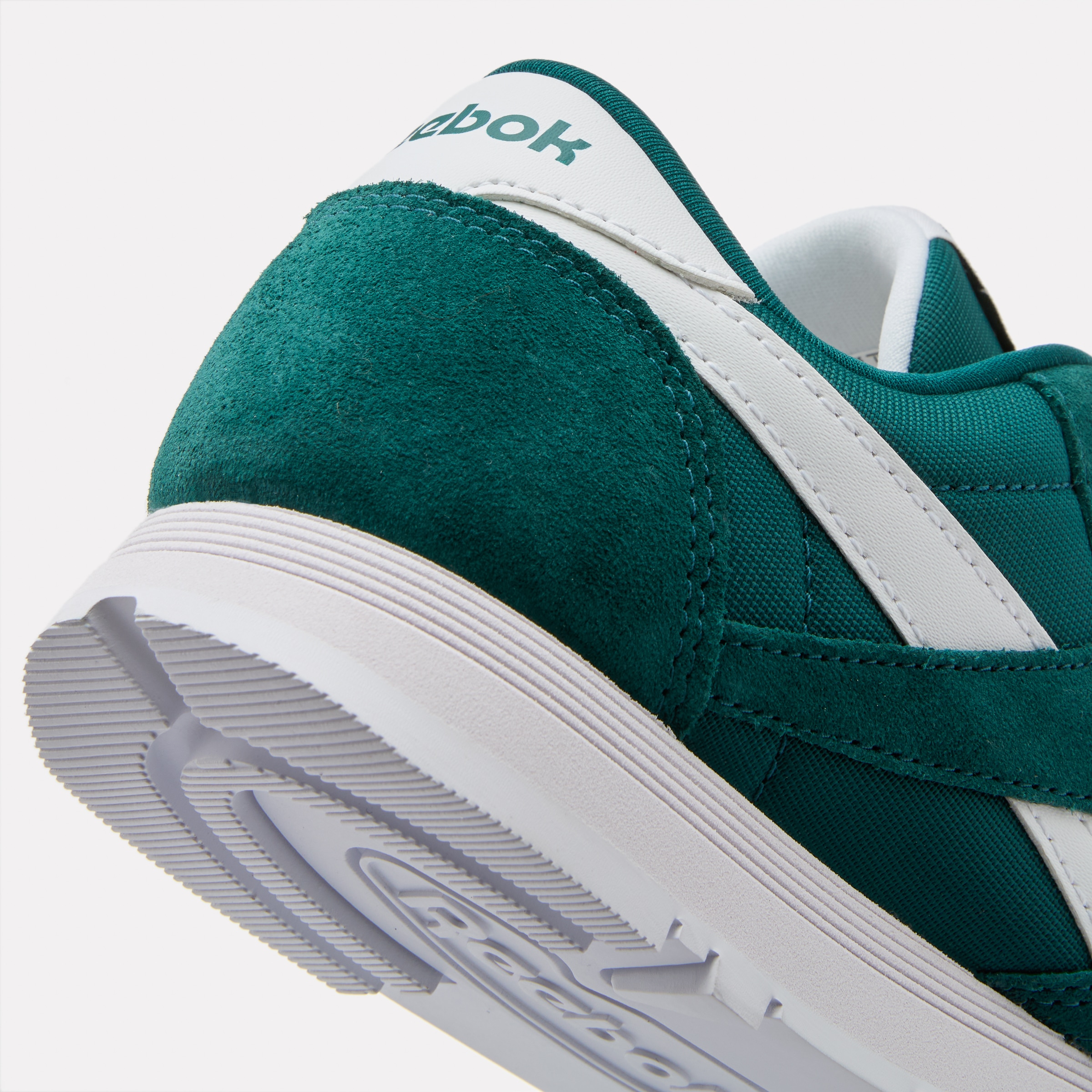 Reebok Classic Sneaker »CL NYLON«