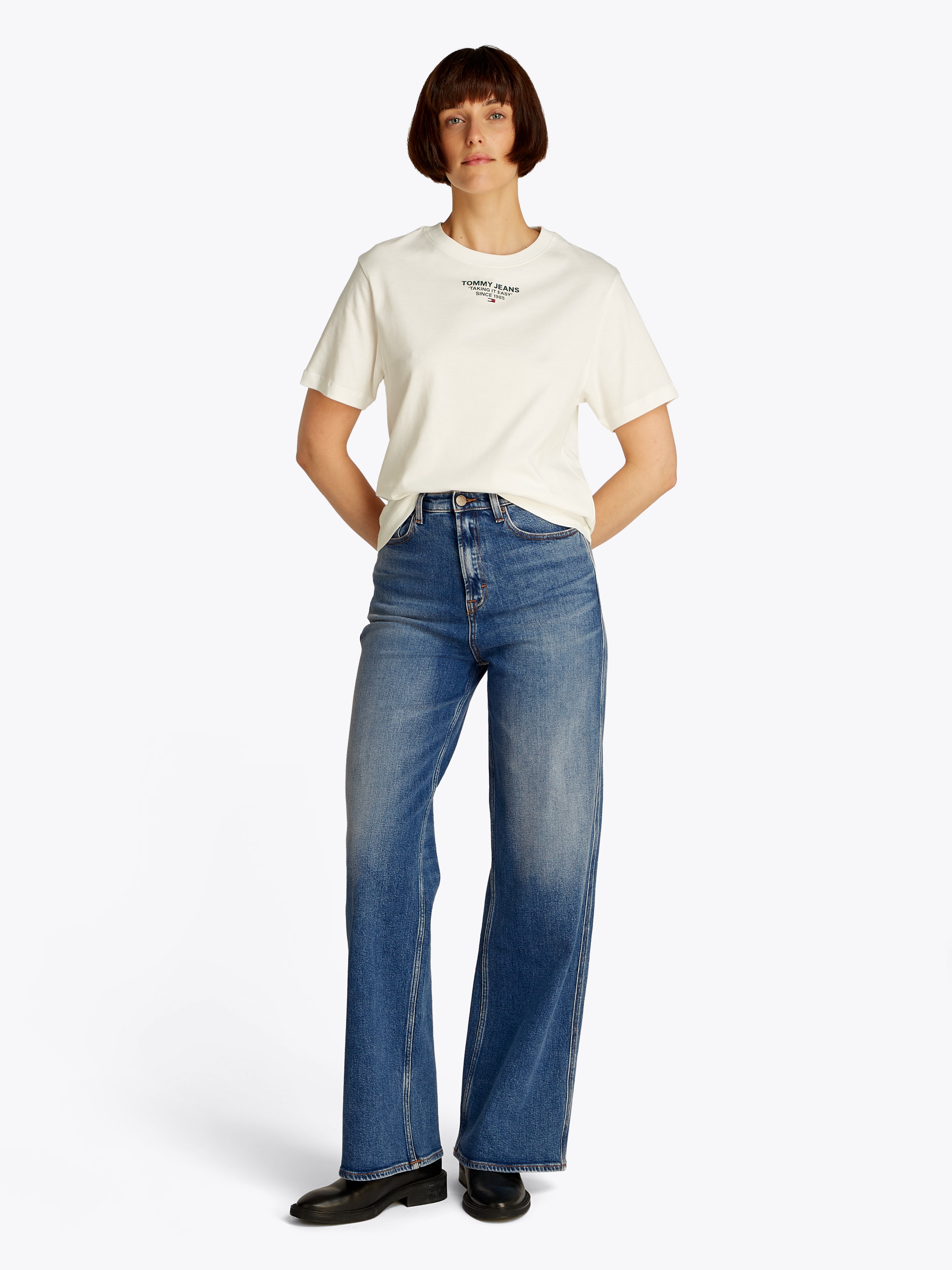 Tommy Jeans Weite Jeans »Claire High Rise«, mit Logo-Badge