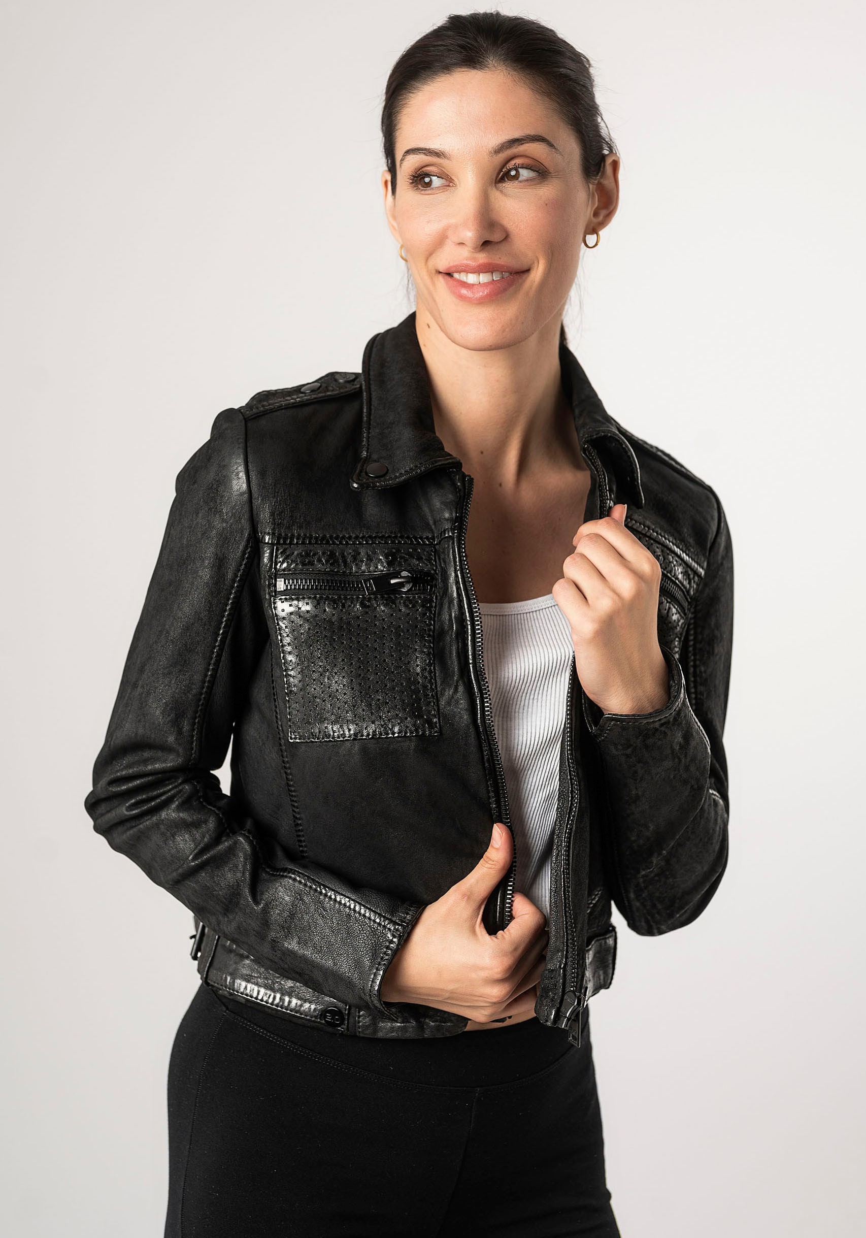Mauritius Lederjacke »2Wmarin STR«, mit Kapuze, mit Schulterklappen, mit Brusttaschen, mit Nieten