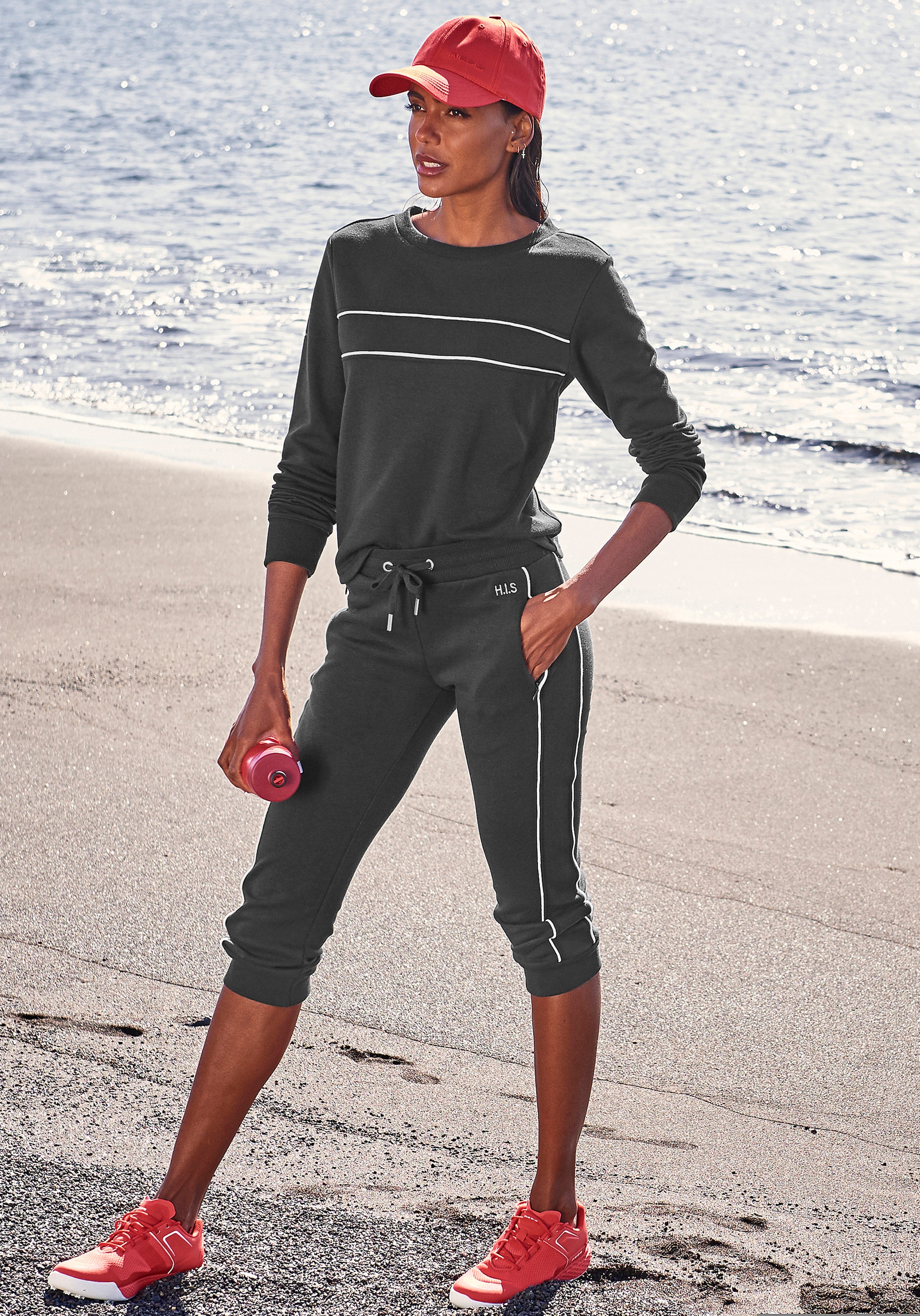 H.I.S Sweatshirt, mit Piping auf der Brust, Loungewear
