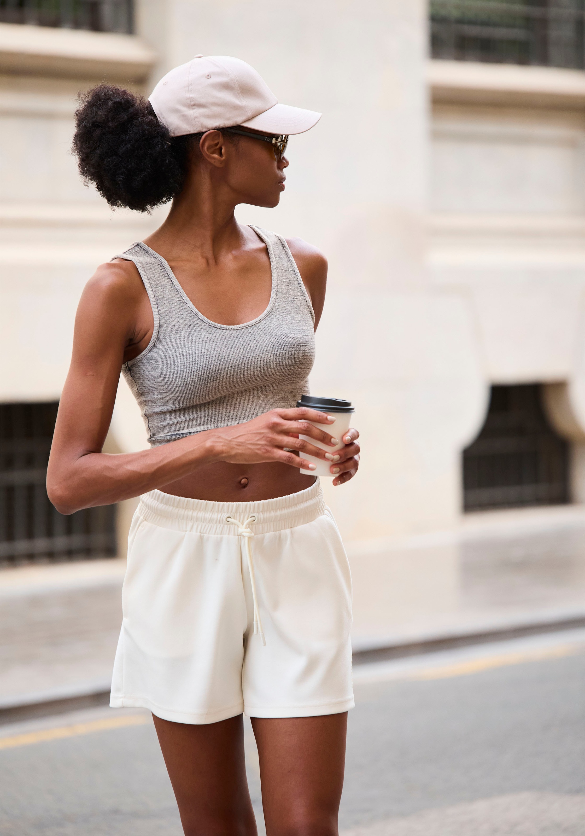 Copenhagen Studios Sweatshorts, aus hochwertigen Material