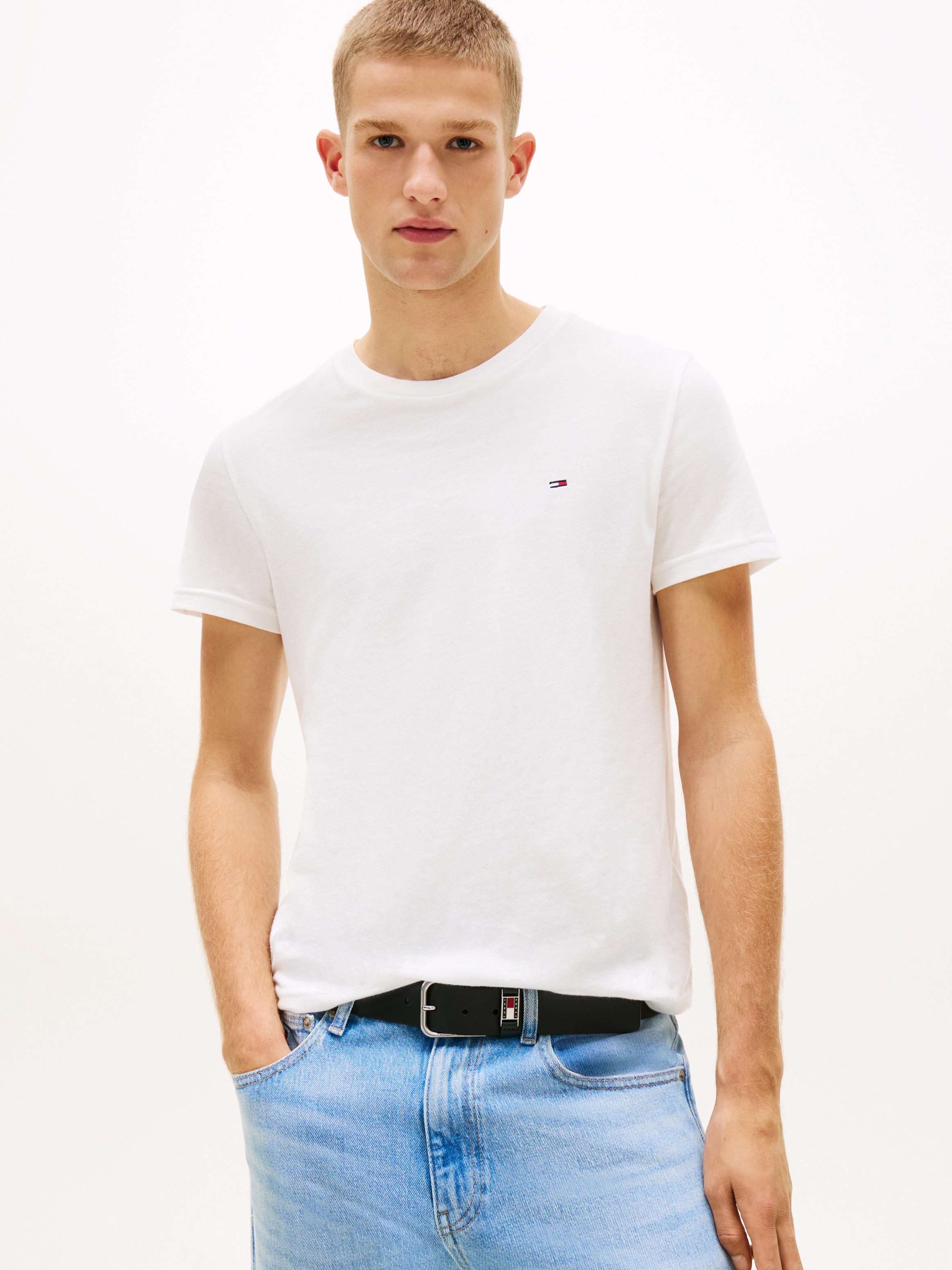 Tommy Jeans Rundhalsshirt »TJM XSLIM 2PACK JERSEY TEE EXT« Packung, 2er-Pack,  Logostickerei, 2Pack