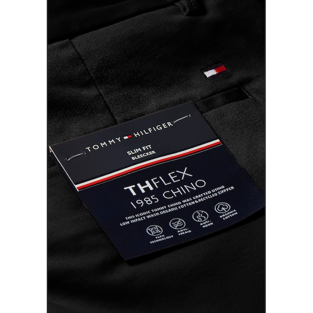 »BLEECKER der dezenter Chinohose COTTON«, CHINO Labelflag 1985 über Hilfiger mit Gesäßtasche Tommy ♕ PIMA bei