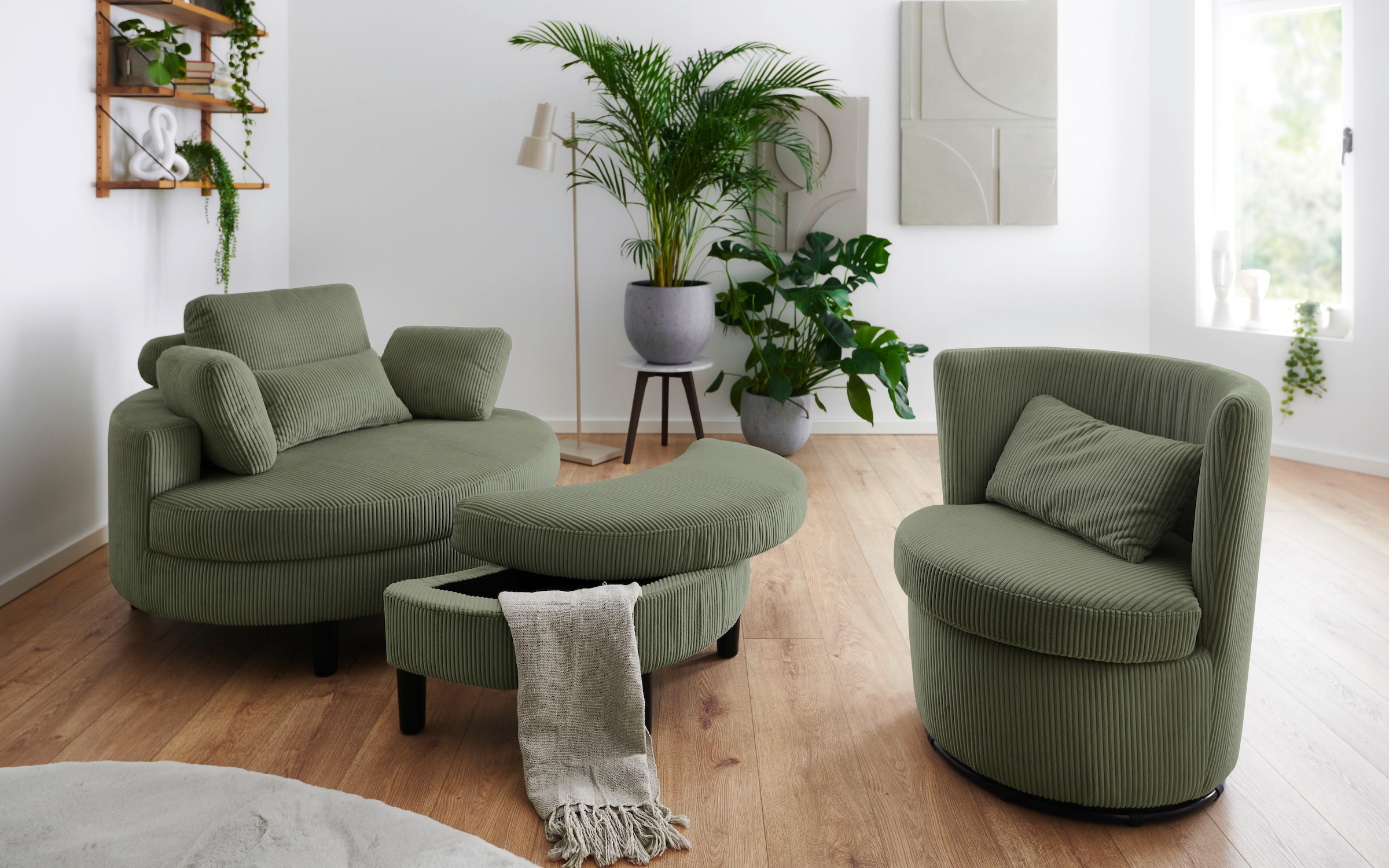 ATLANTIC home collection Loveseat »Ravi«, XXL- Sessel, inklusive Stauraumhocker, Rückenkissen, drei Zierkissen