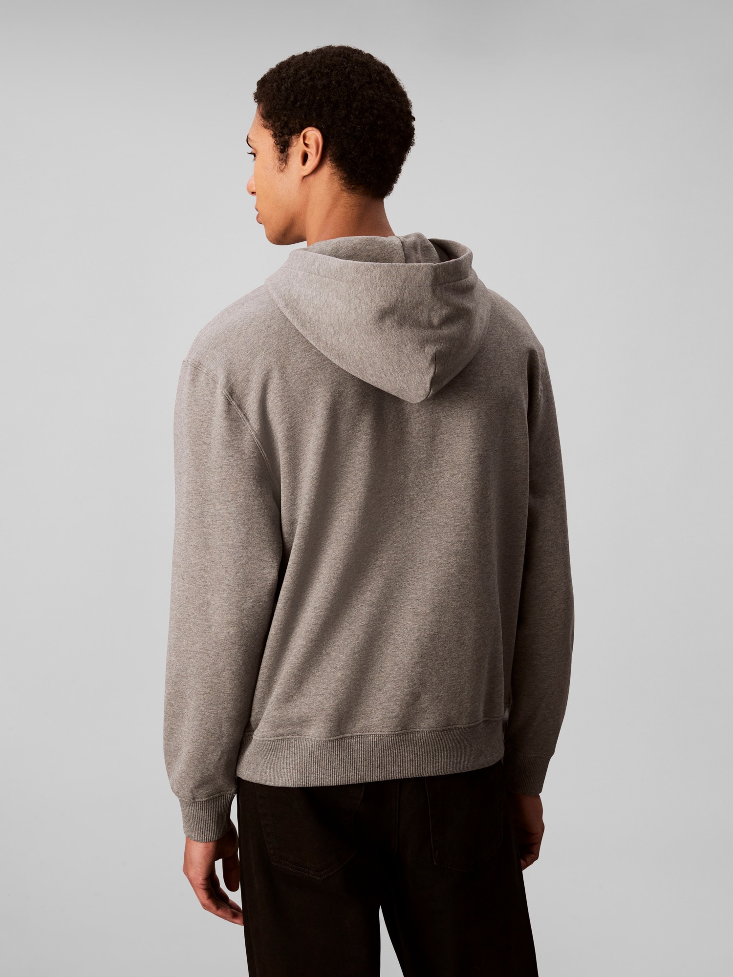 Calvin Klein Kapuzensweatshirt »LS EU STANDARD LOGO 350TERRY PO« Mit Rundhalsausschnitt, regular fit